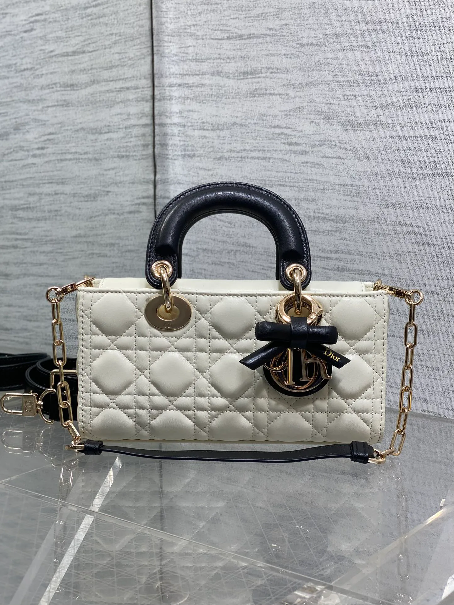 Классические Сумки Женские Christian Dior 11685158