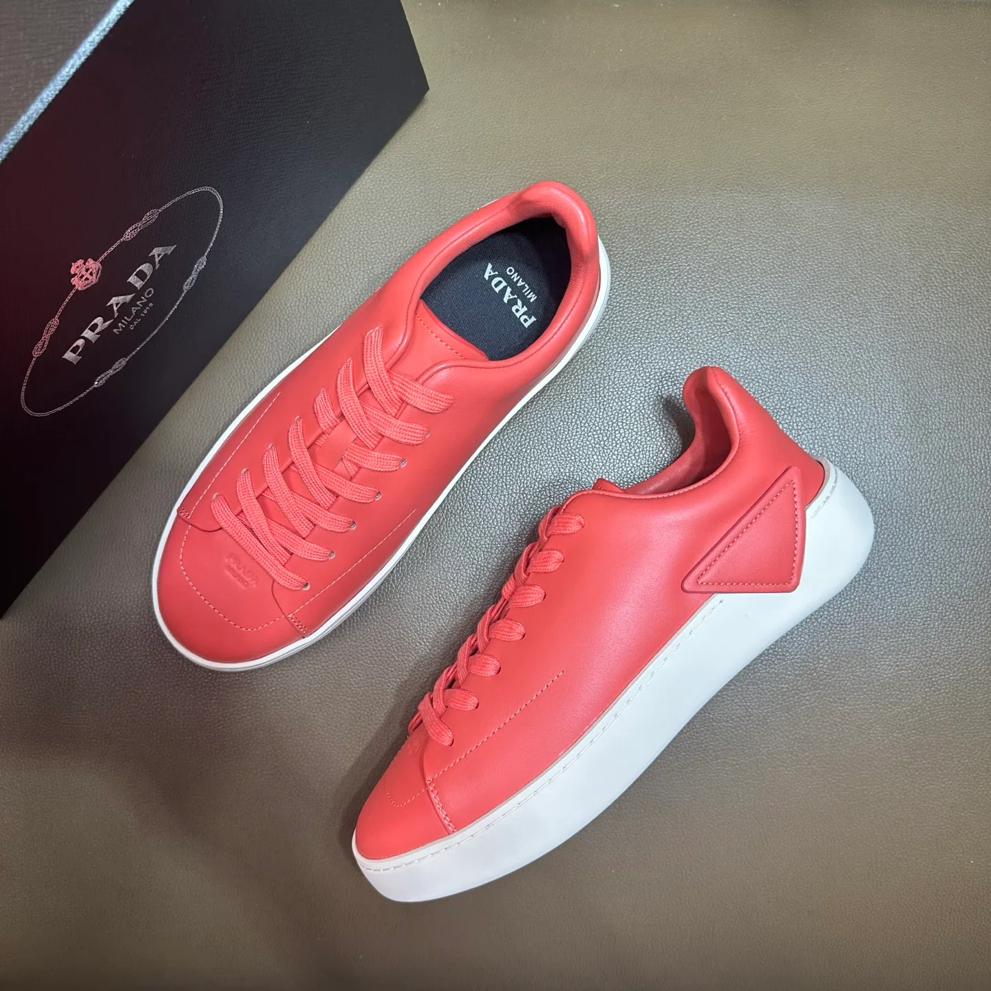 Кроссовки Мужские Prada 19058849