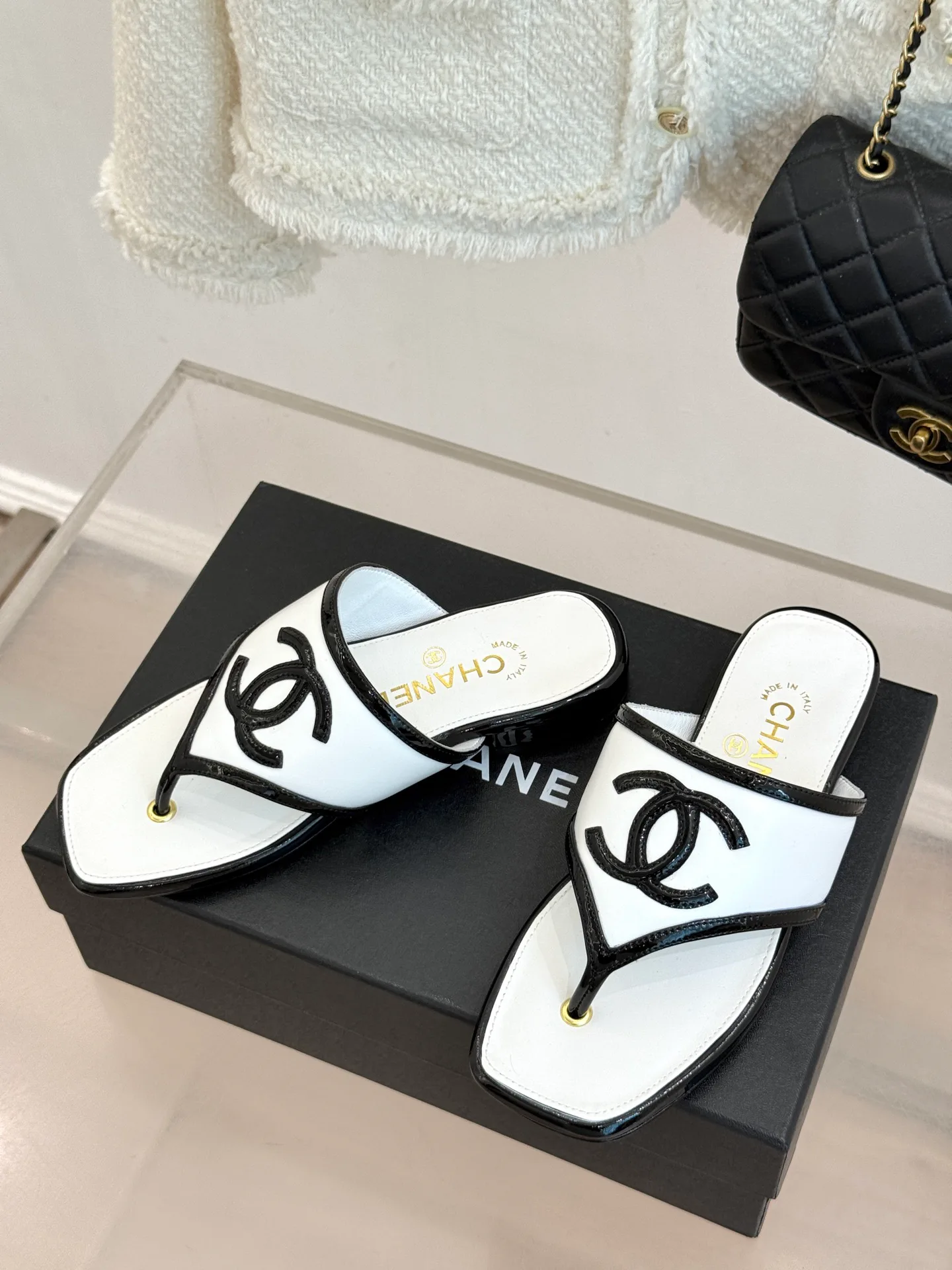 Шлепанцы Женские Chanel 17425291