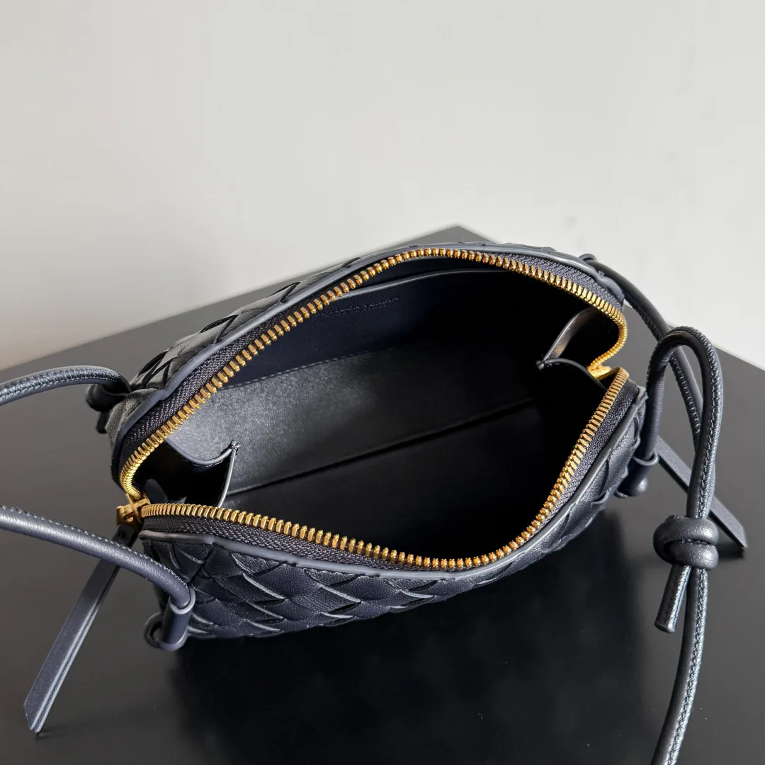 Сумки На Ремне Женские Bottega Veneta 11386906