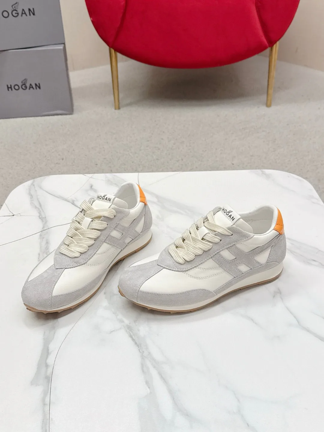 Кроссовки Женские Hogan 13077339