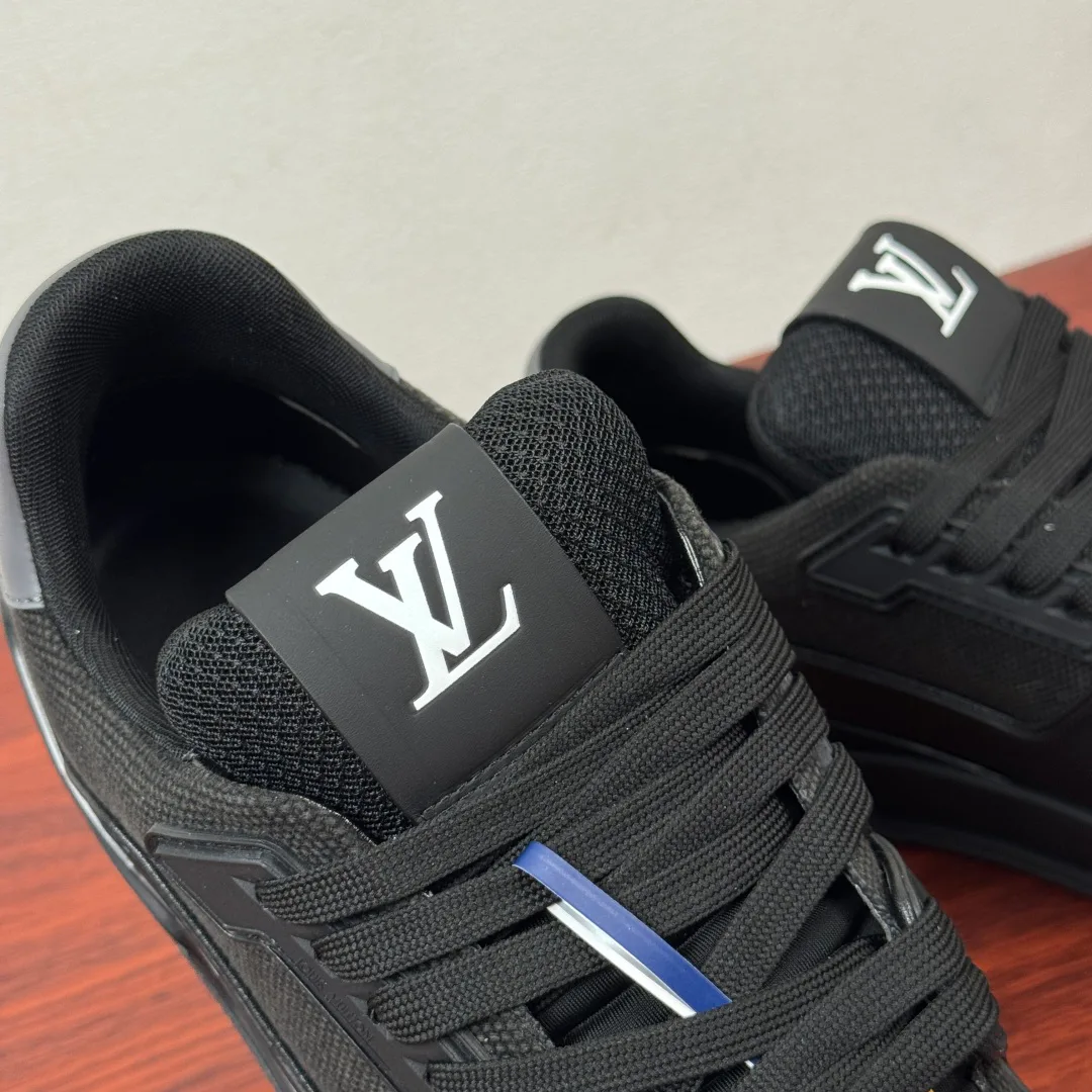 Кроссовки Женские Louis Vuitton 1133513