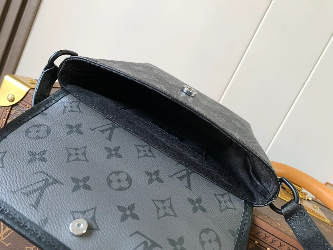 Клатчи Женские Louis Vuitton 13435246