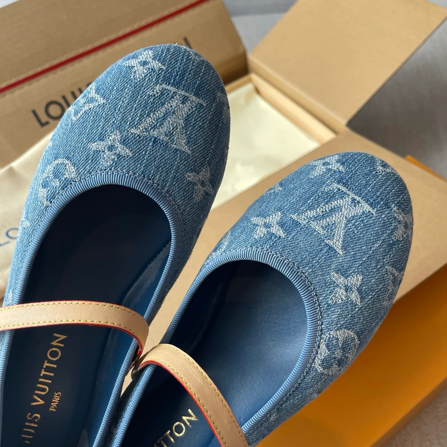 Туфли Женские Louis Vuitton 12818121