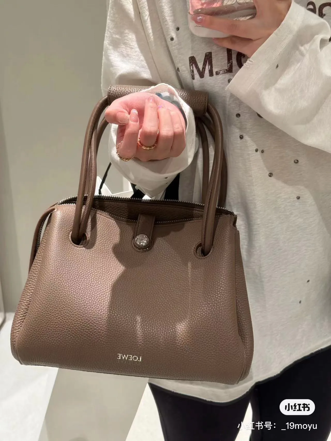 Классические Сумки Женские Loewe 11509167