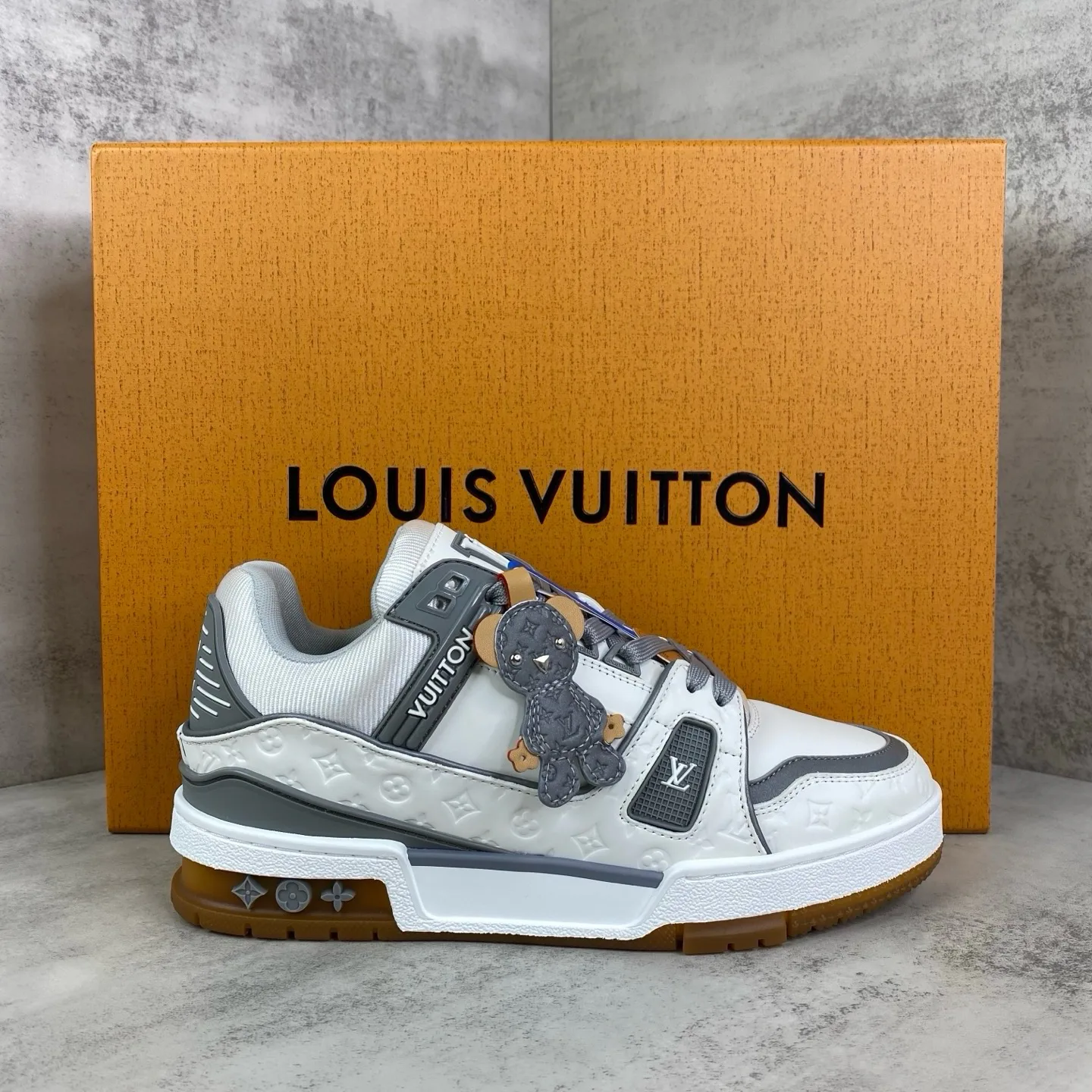 Кроссовки Женские Louis Vuitton 18810889