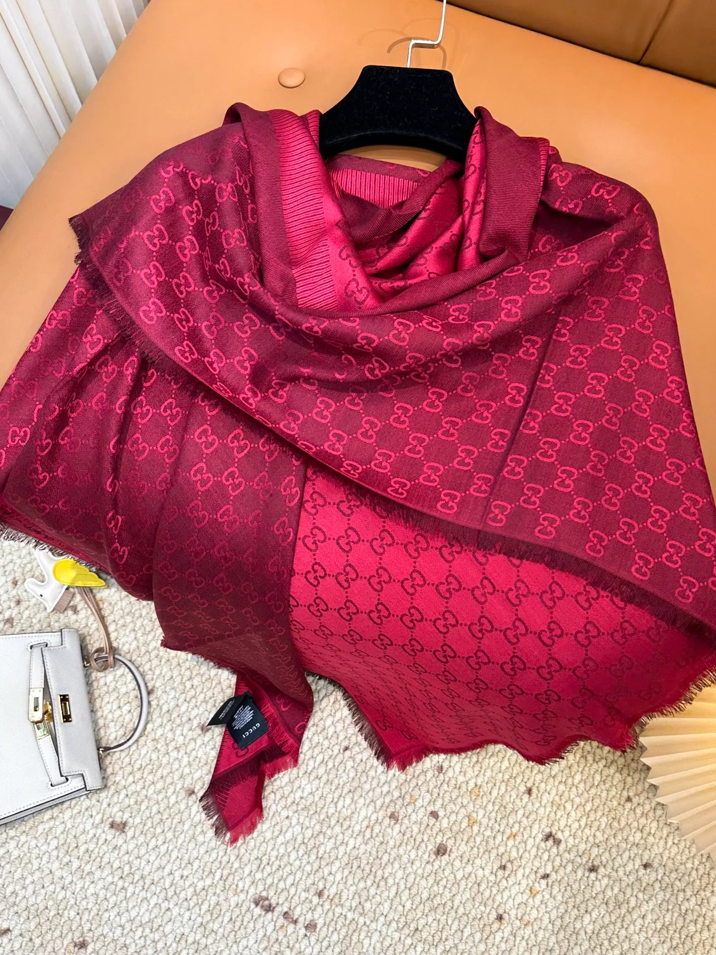 Шарфы Gucci 6483877