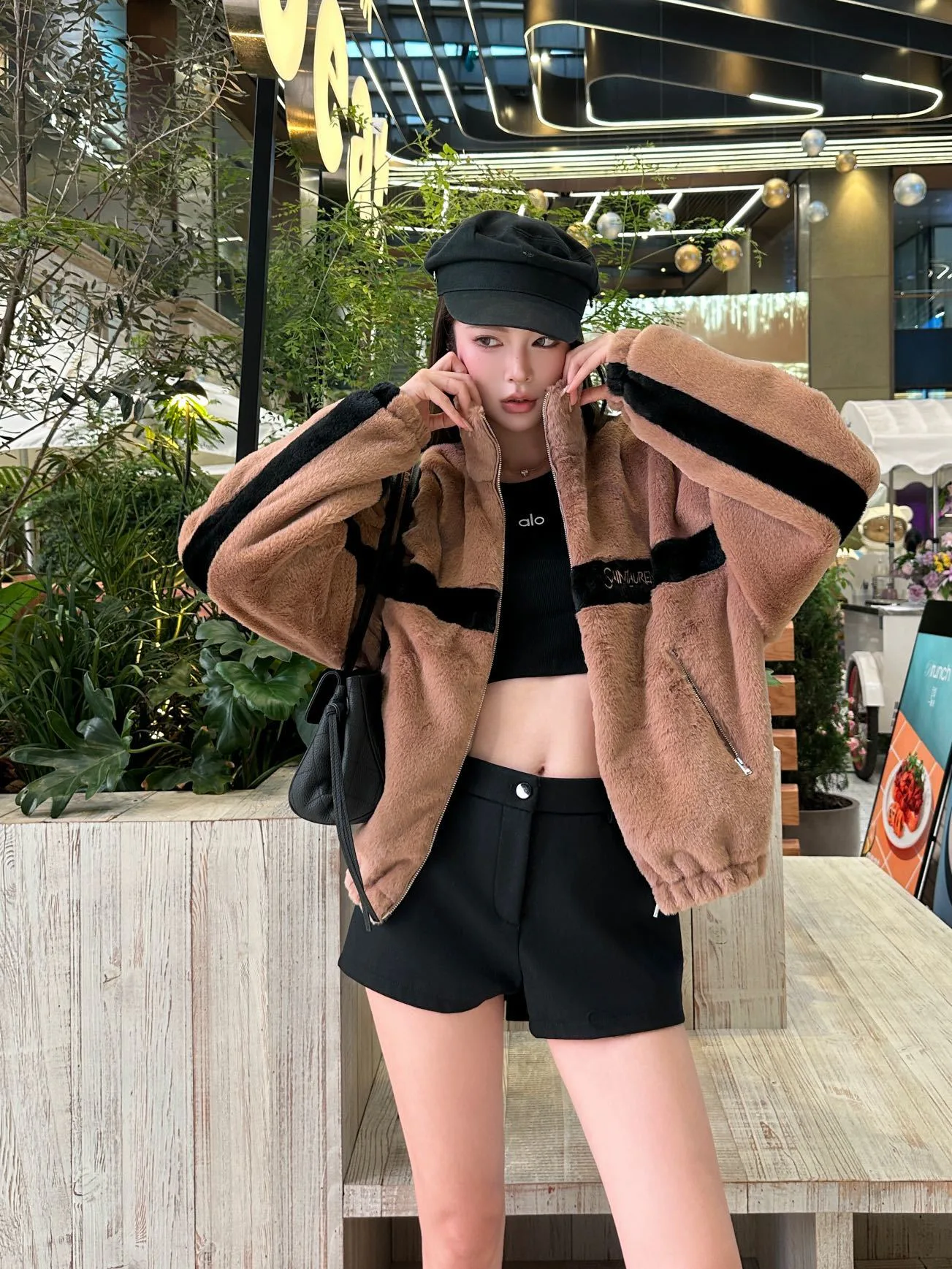 Куртки И Пуховики Женские Saint Laurent 18814761