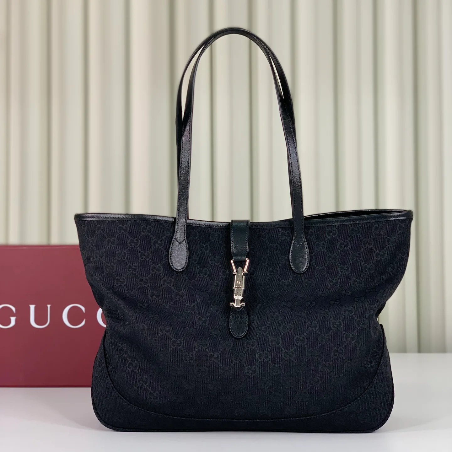 Классические Сумки Женские Gucci 17574165