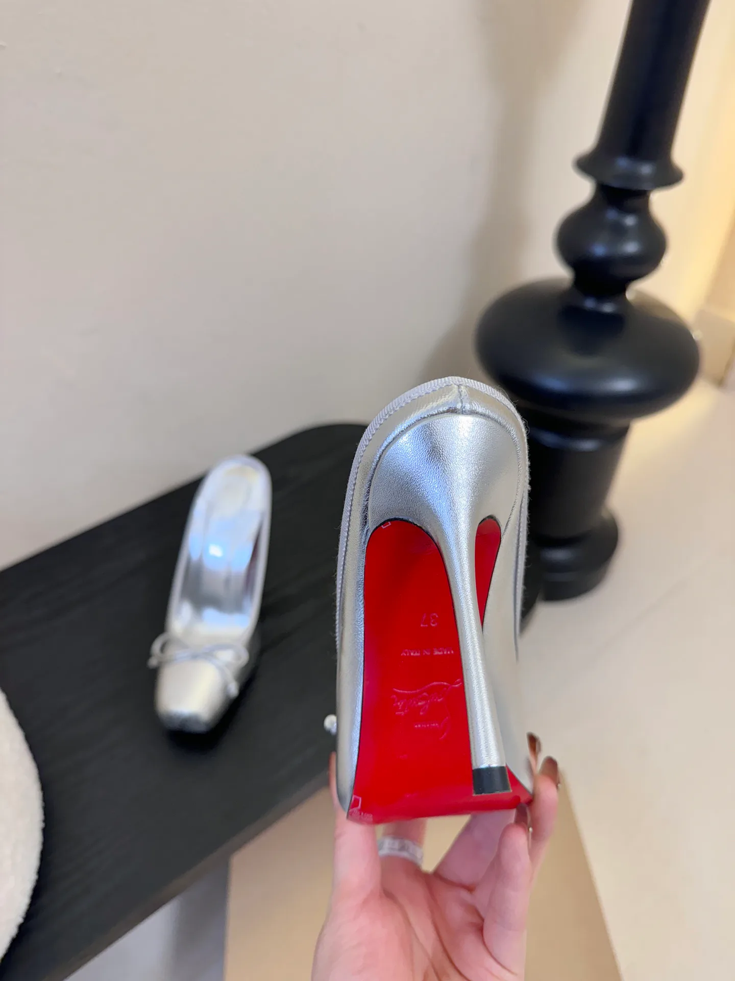 Туфли Женские Christian Louboutin 3495972