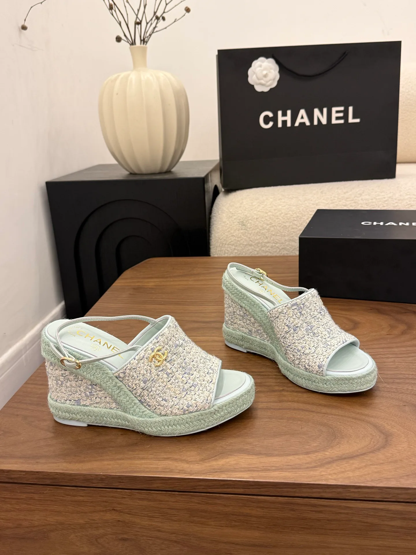 Босоножки Женские Chanel 13444915