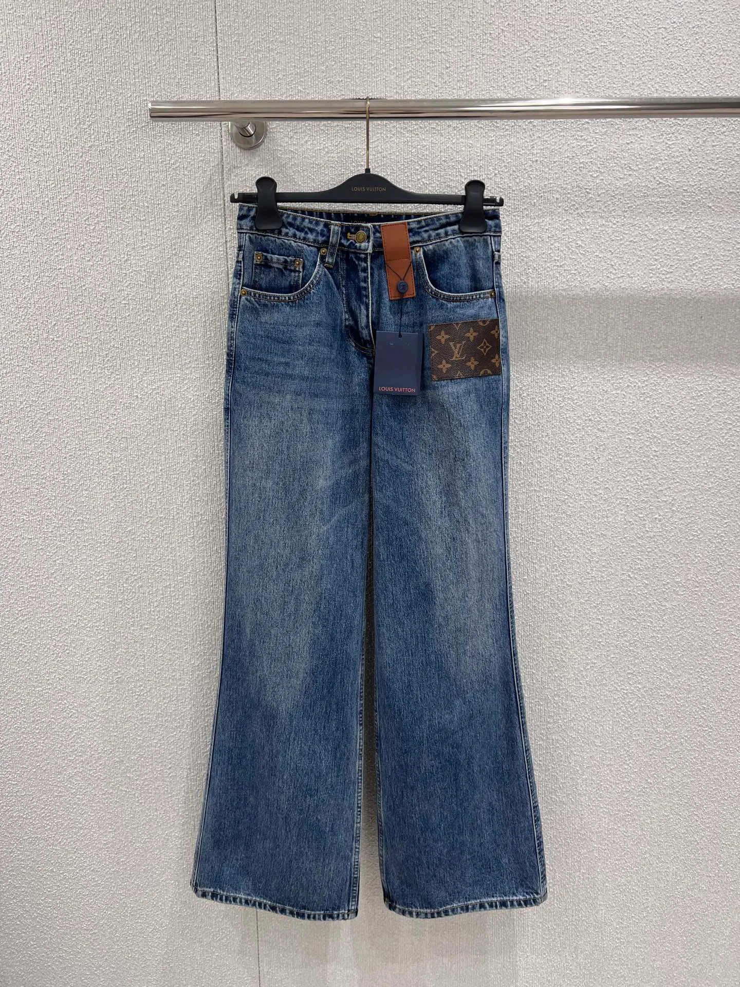 Джинсы Женские Louis Vuitton 5706192