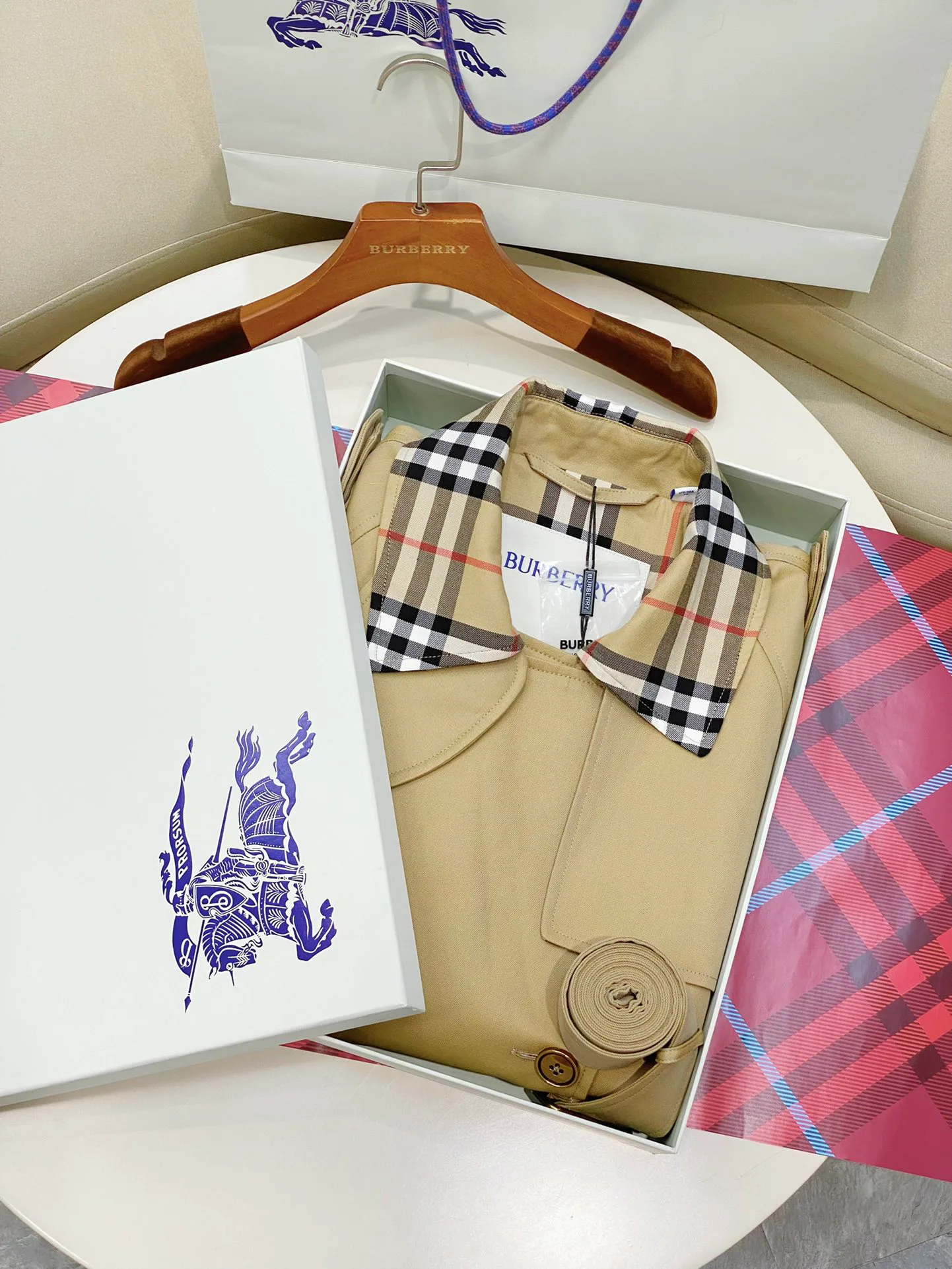 Тренчи Женские Burberry 18728442