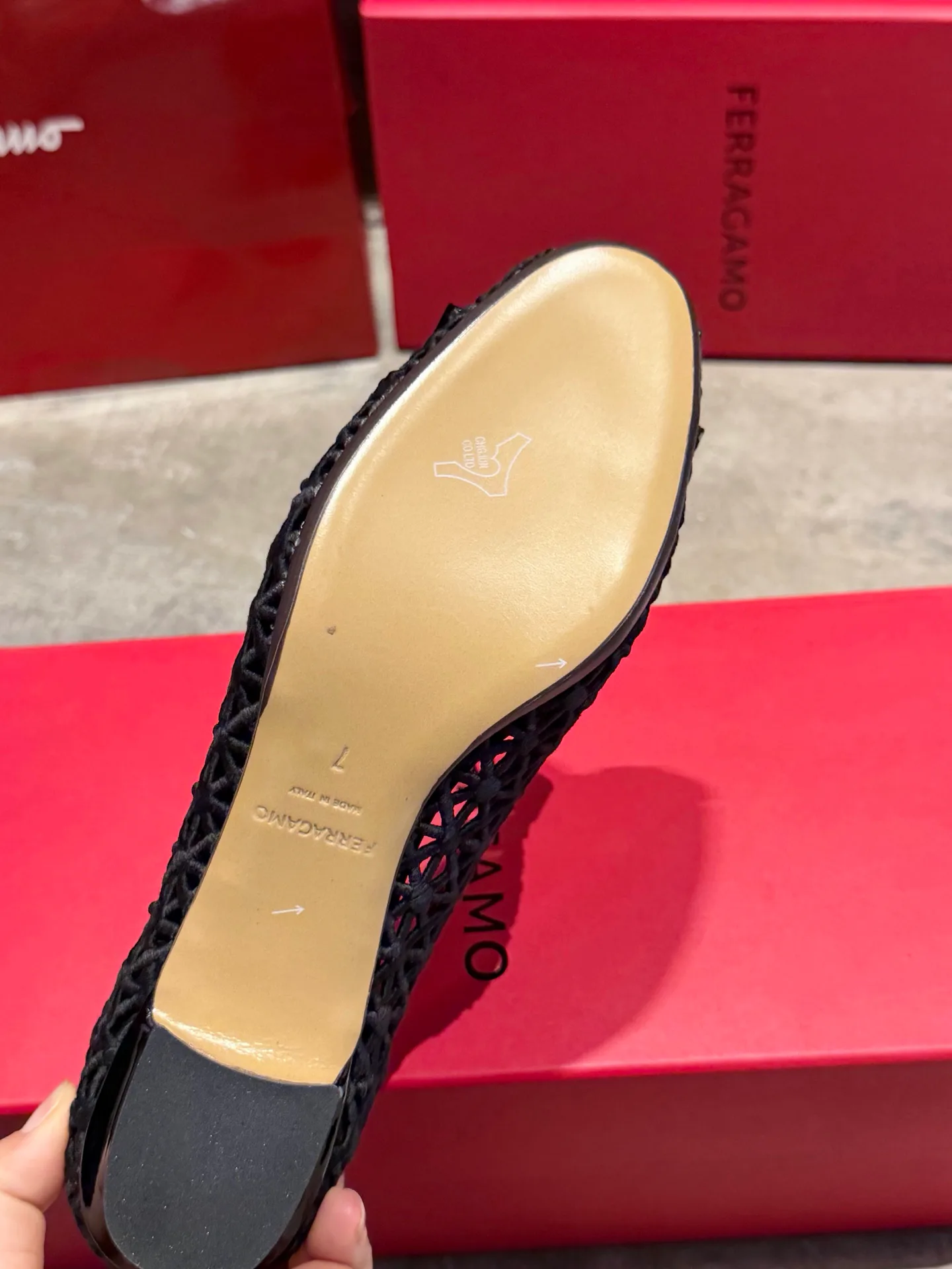 Туфли Женские Salvatore Ferragamo 17642580