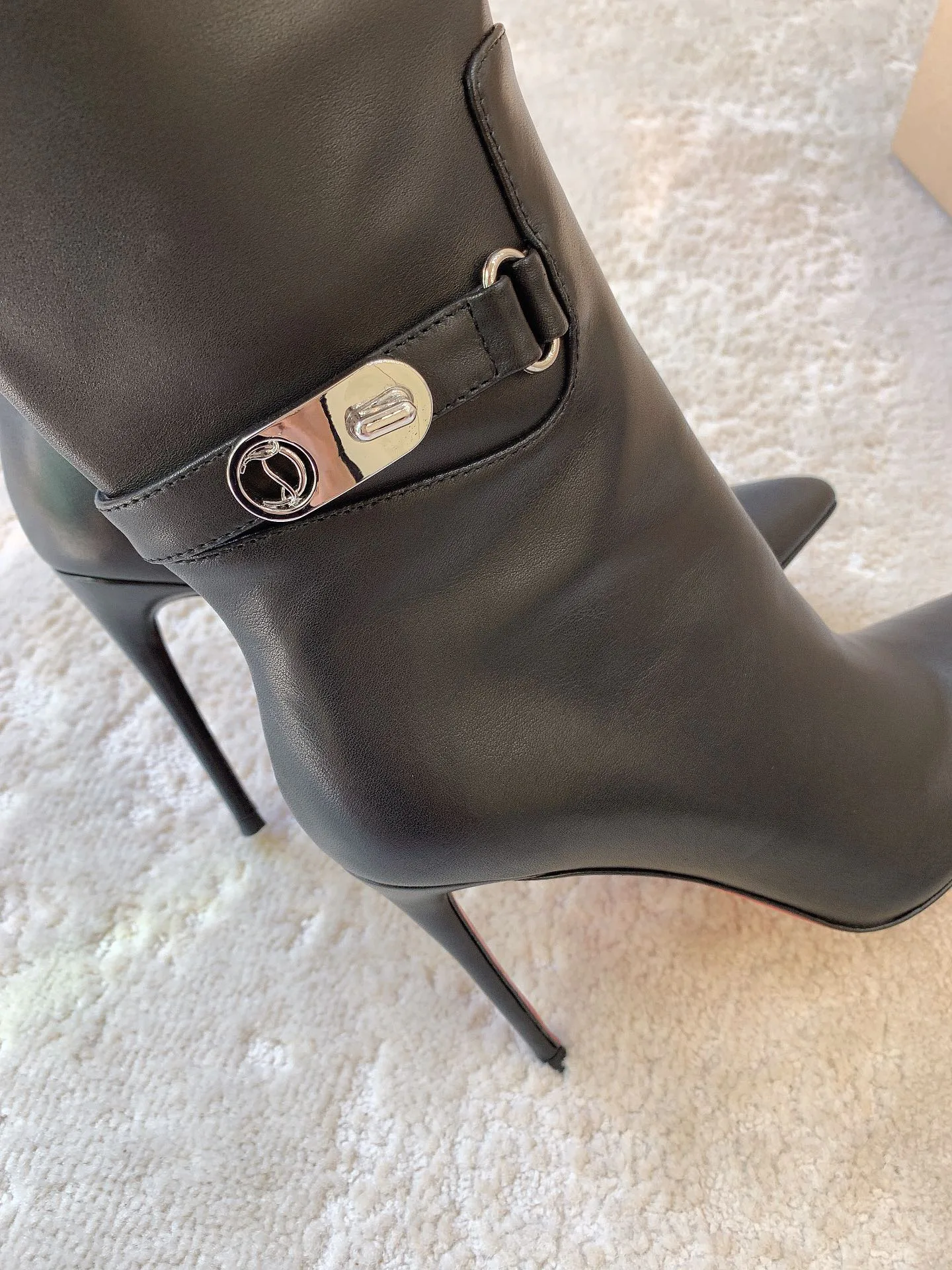 Сапоги Женские Christian Louboutin 17962867