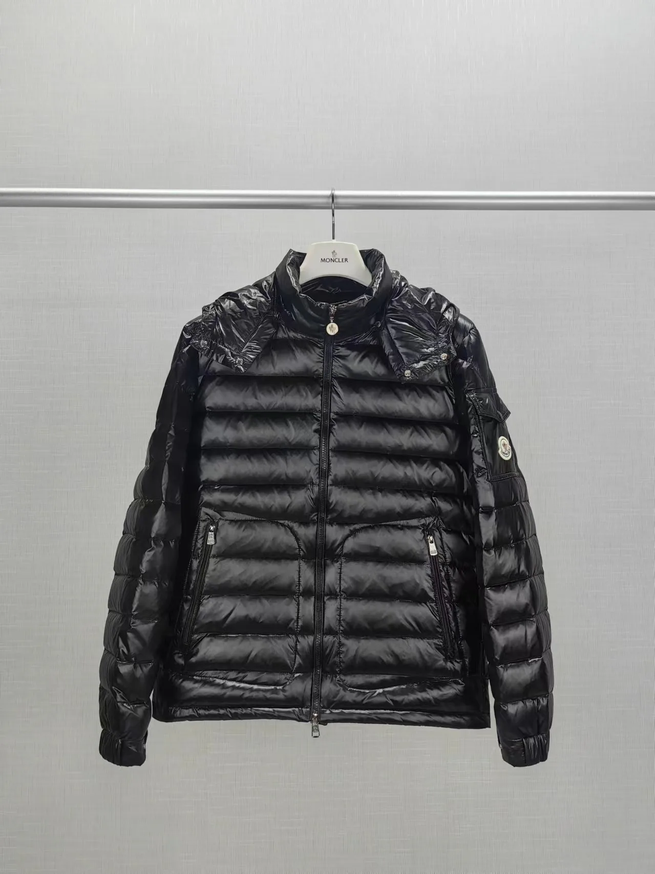 Куртки И Пуховики Женские Moncler 18098785