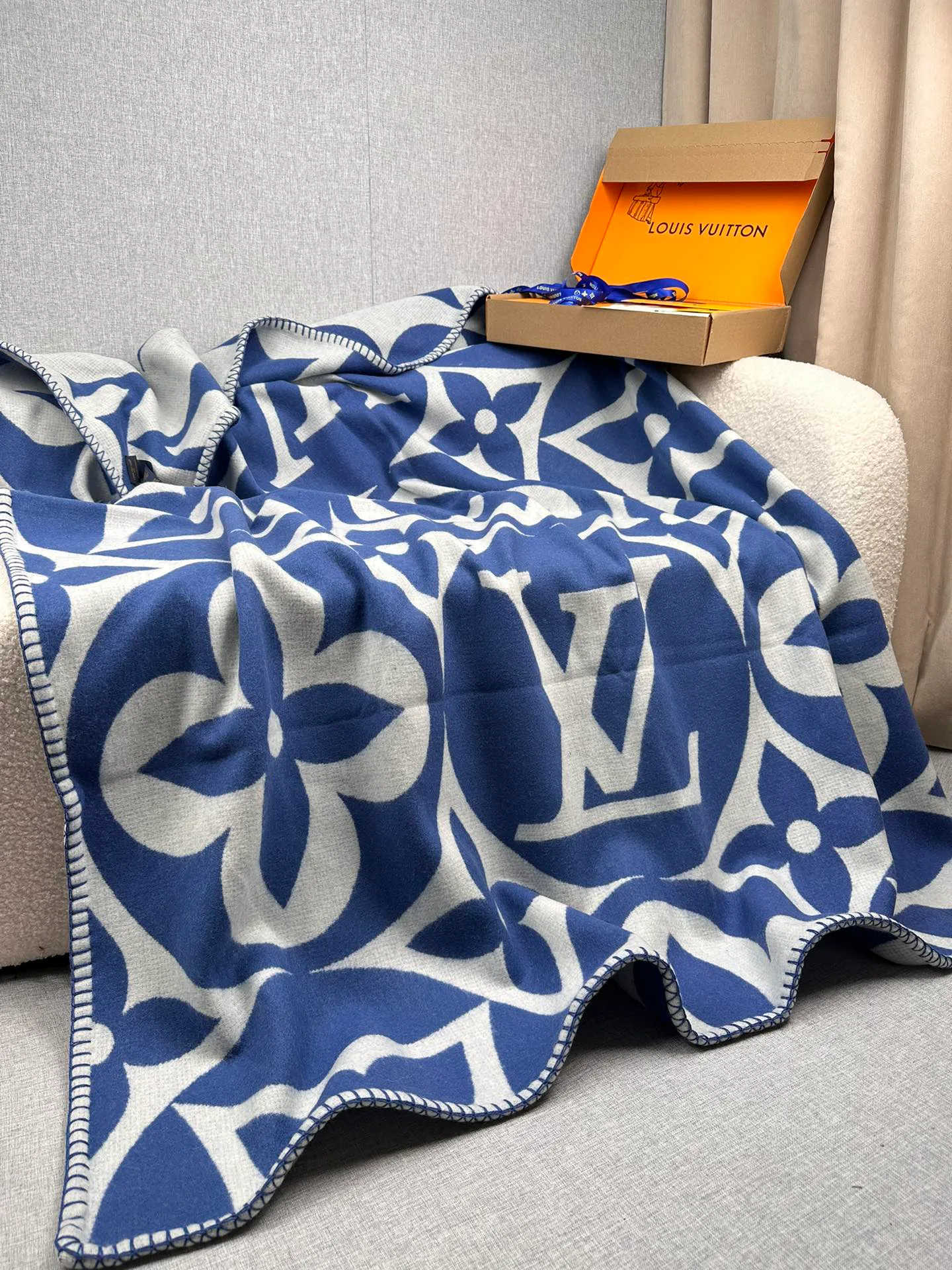 Текстиль Louis Vuitton 11565614