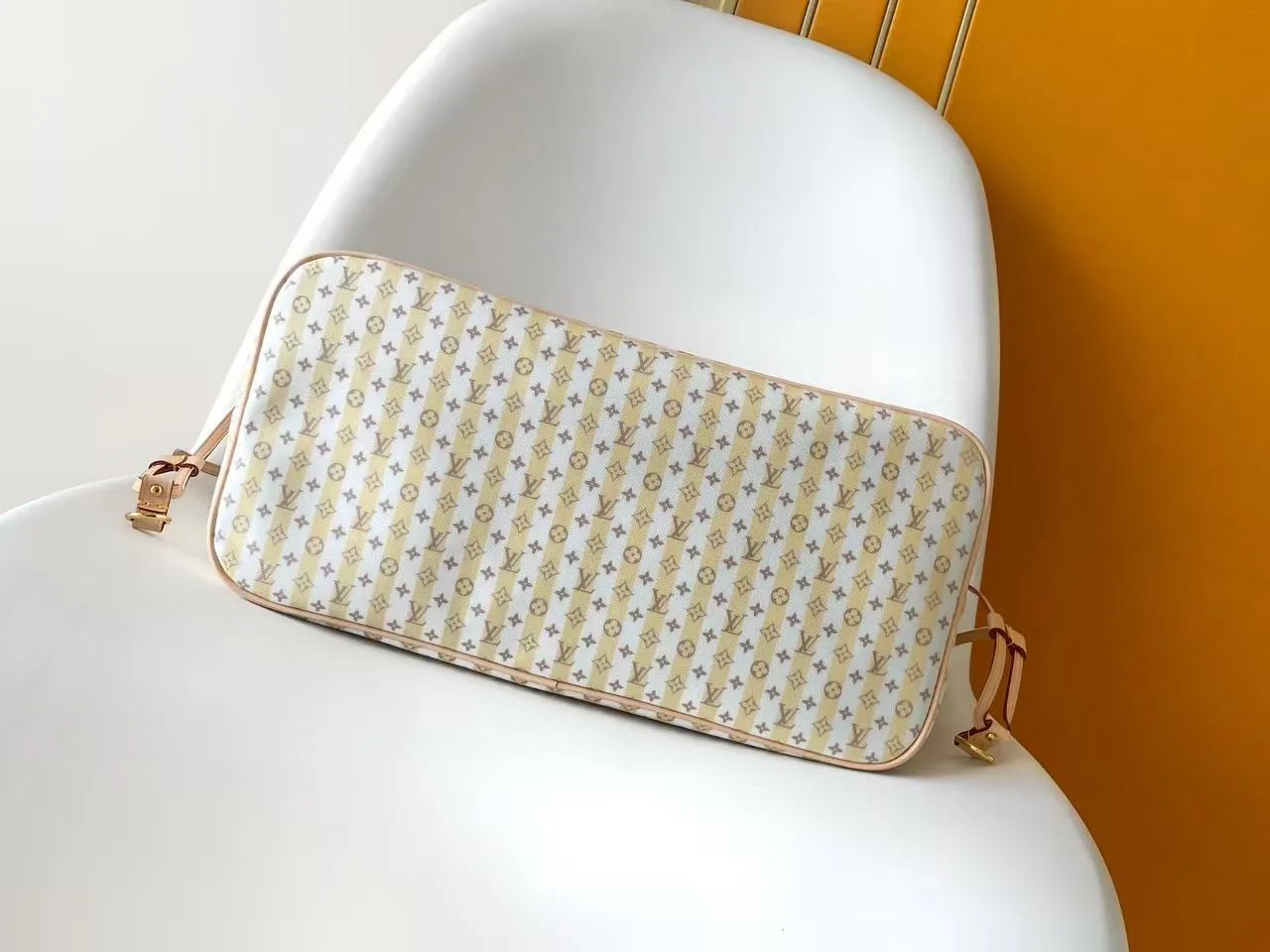 Классические Сумки Женские Louis Vuitton 17483325