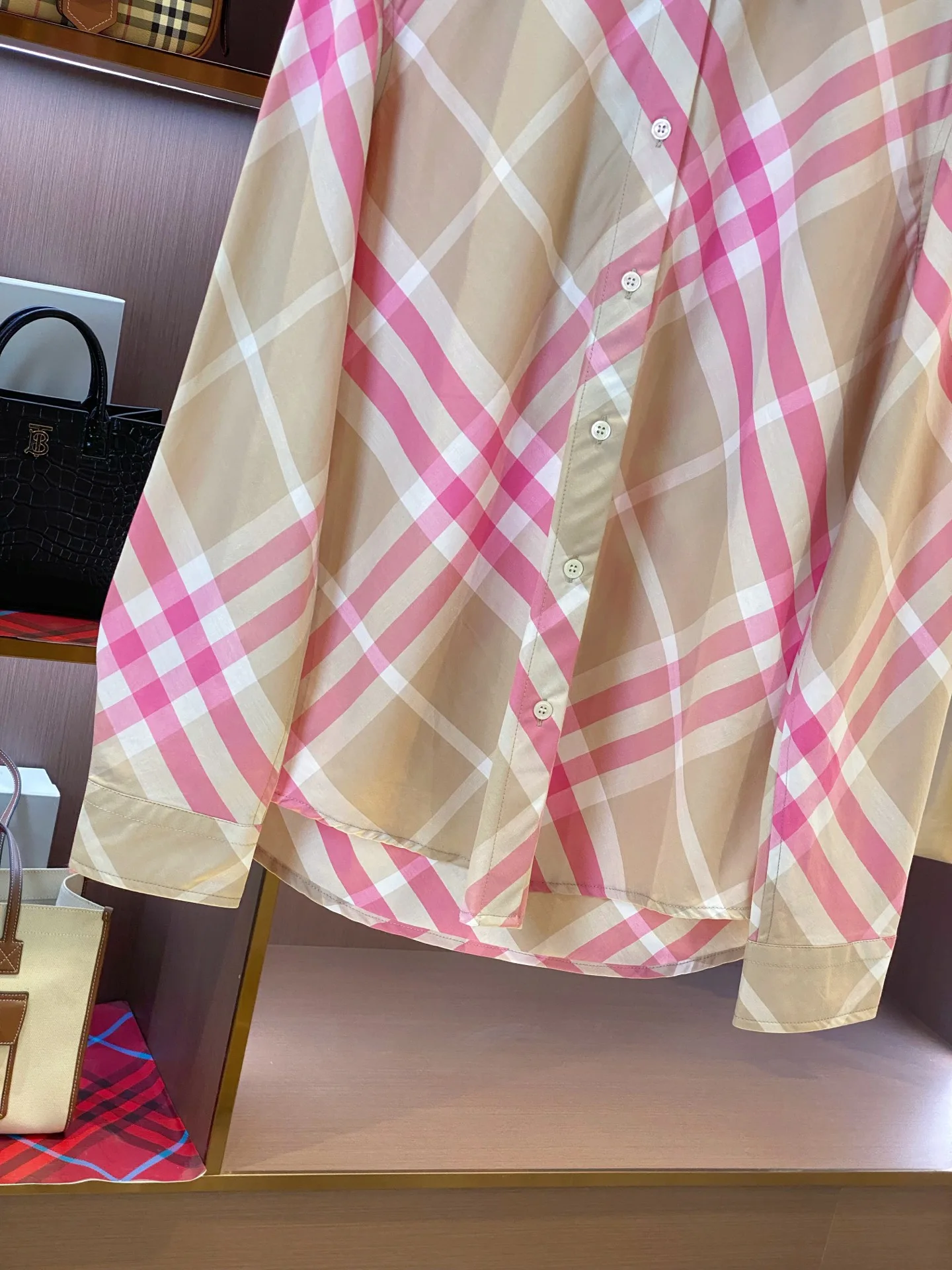 Рубашки Женские Burberry 17612910