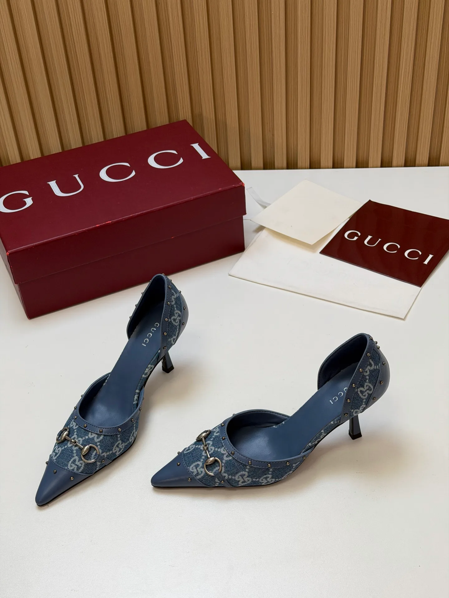 Туфли Женские Gucci 17631685