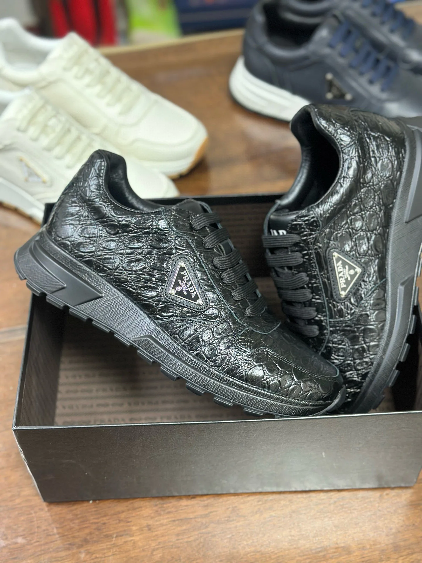 Кроссовки Женские Prada 6264195