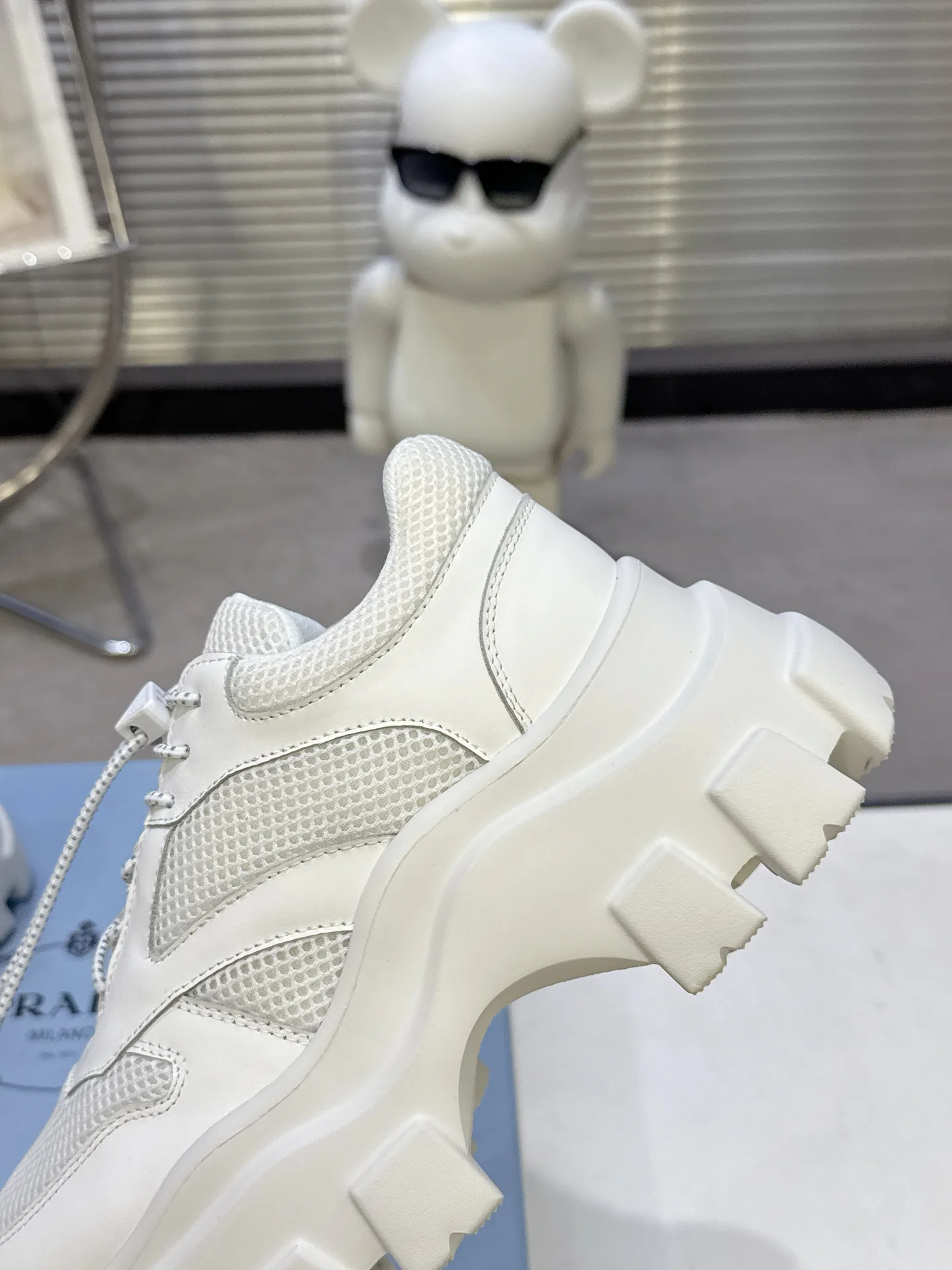 Кроссовки Женские Prada 17371777