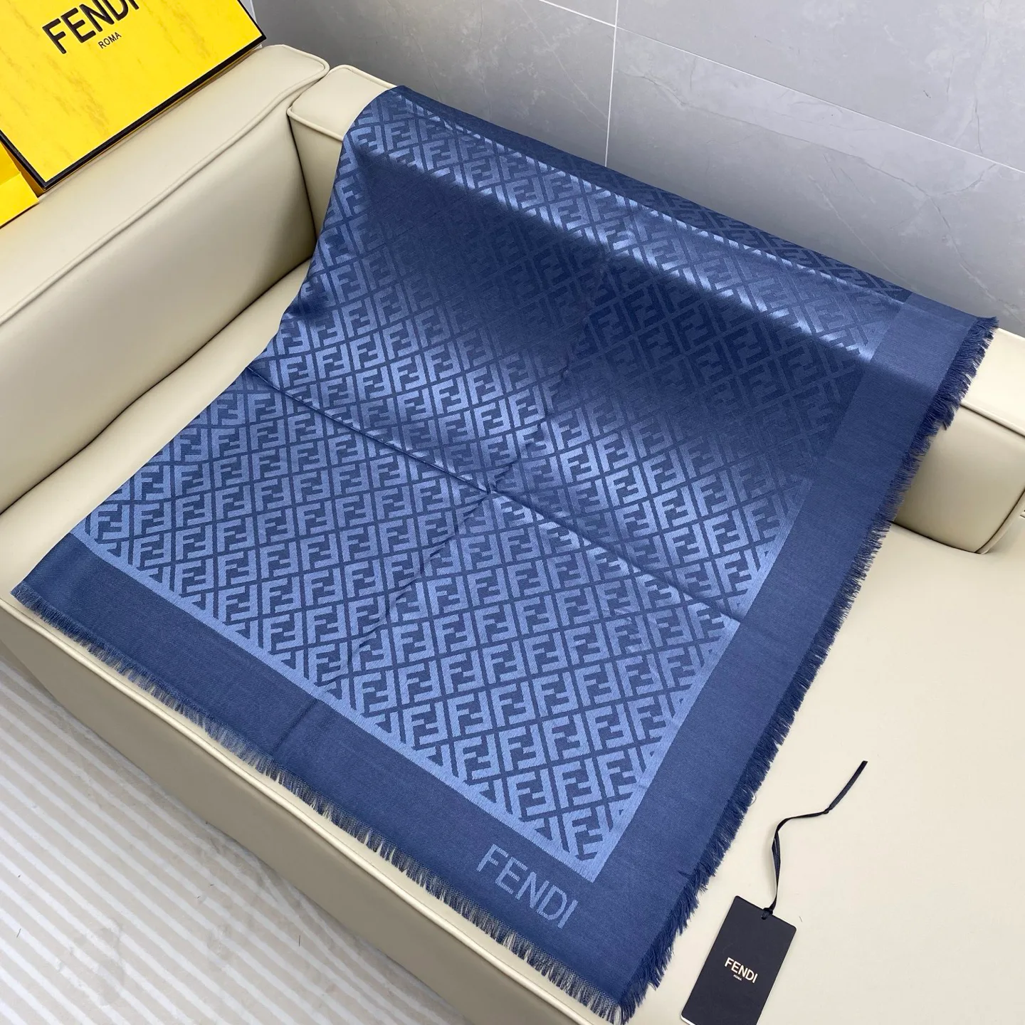 Шарфы Fendi 94345