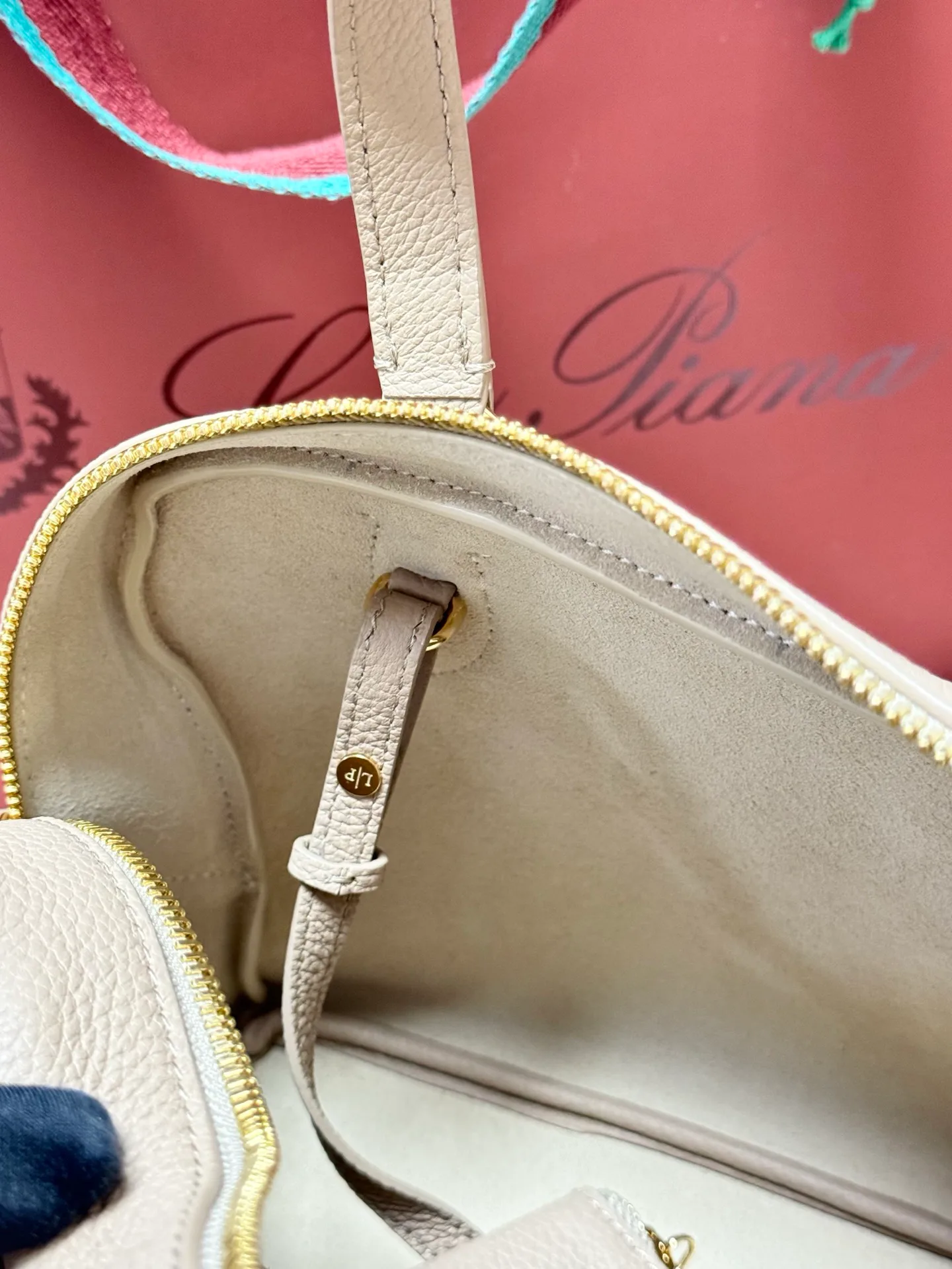 Классические Сумки Женские Loro Piana 11472679