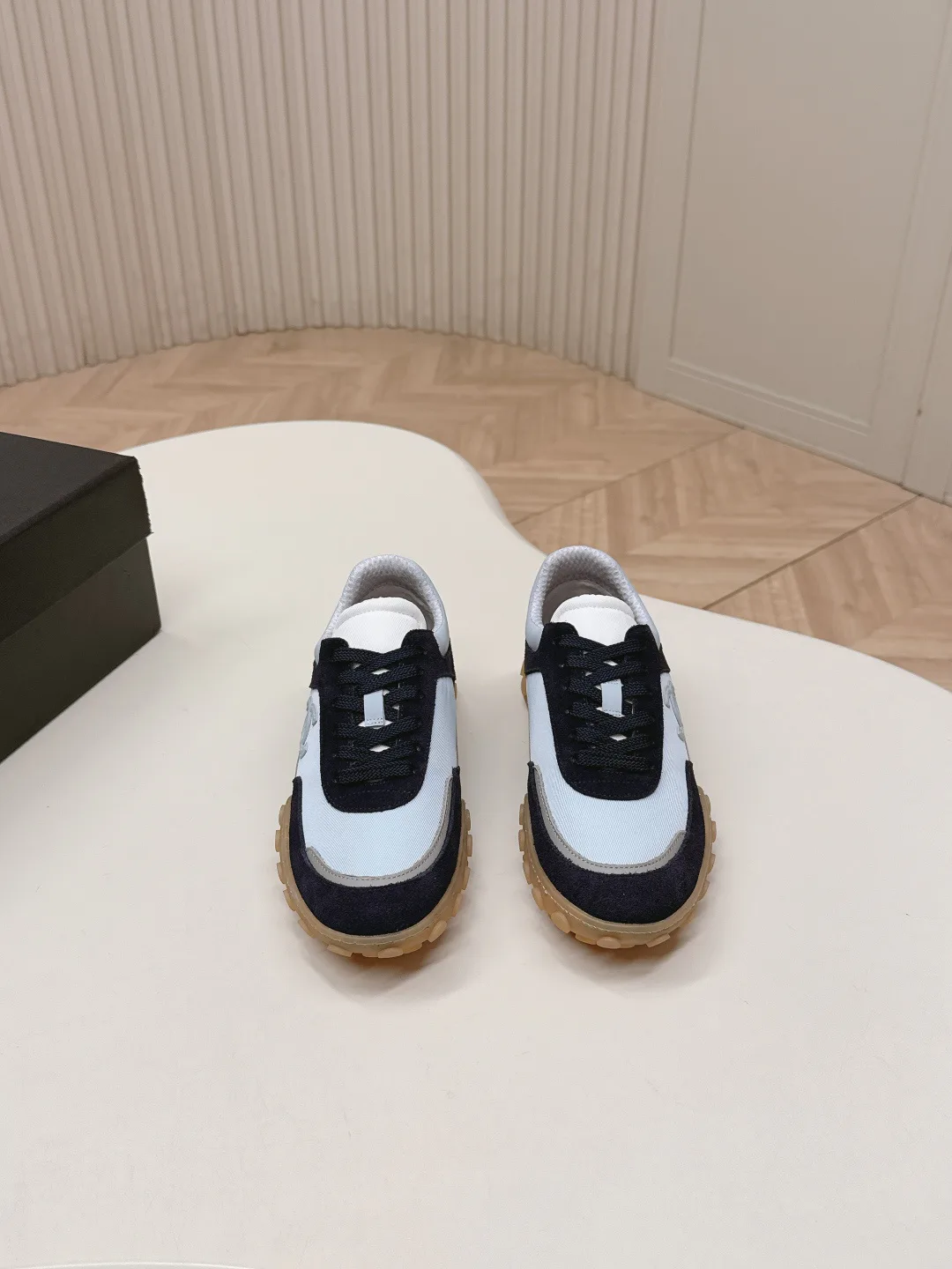 Кроссовки Женские Chanel 11581018