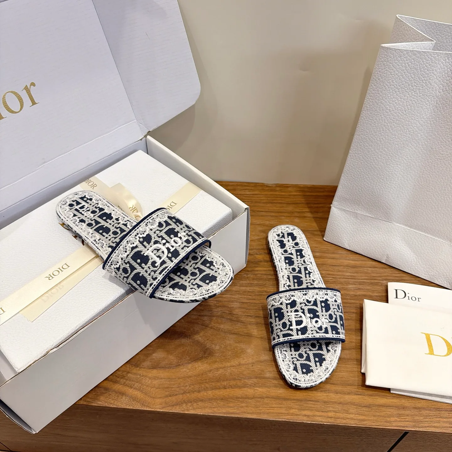Шлепанцы Женские Christian Dior 17449445