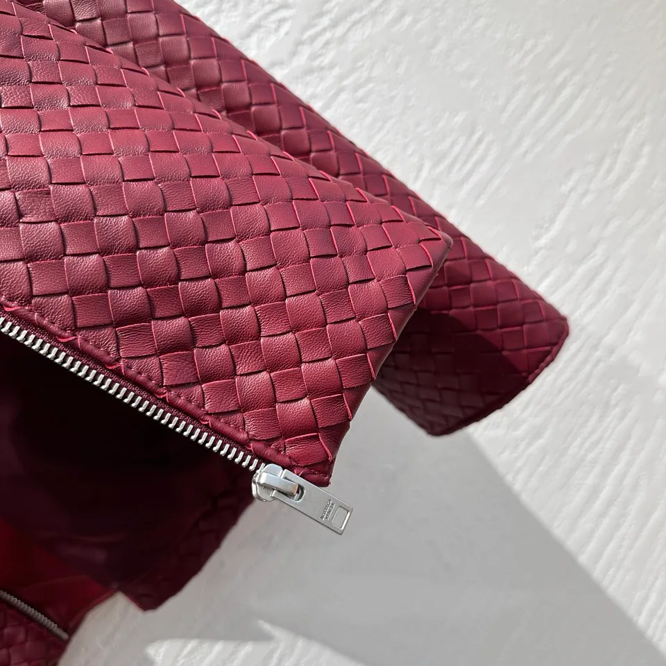 Кожаные Куртки И Дублёнки Женские Bottega Veneta 19056908
