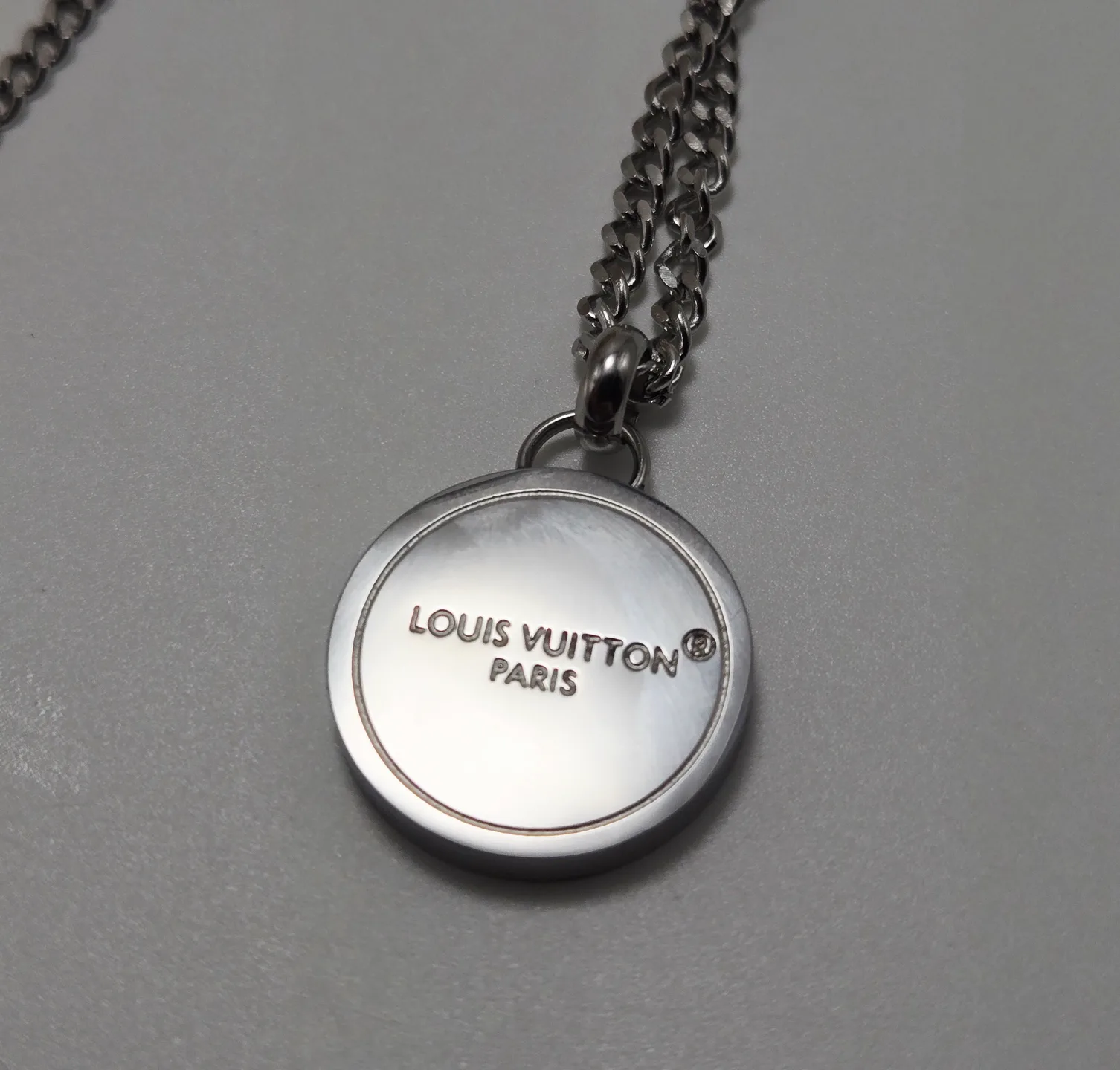 Бижутерия Louis Vuitton 11240564