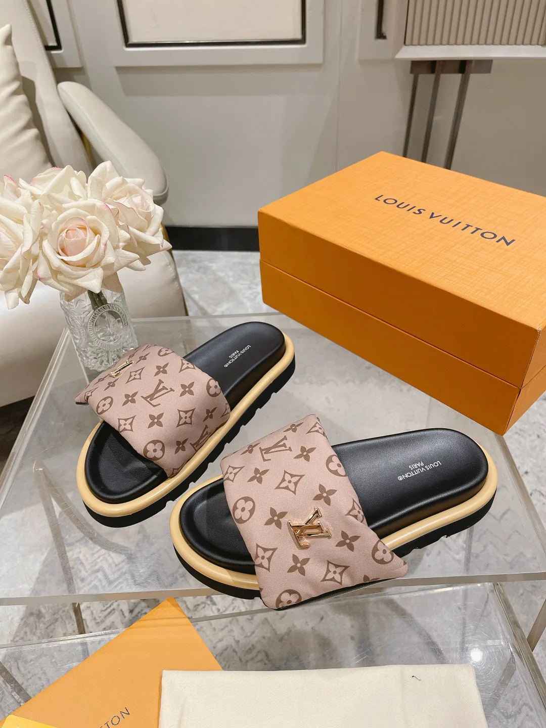 Шлепанцы Женские Louis Vuitton 20889