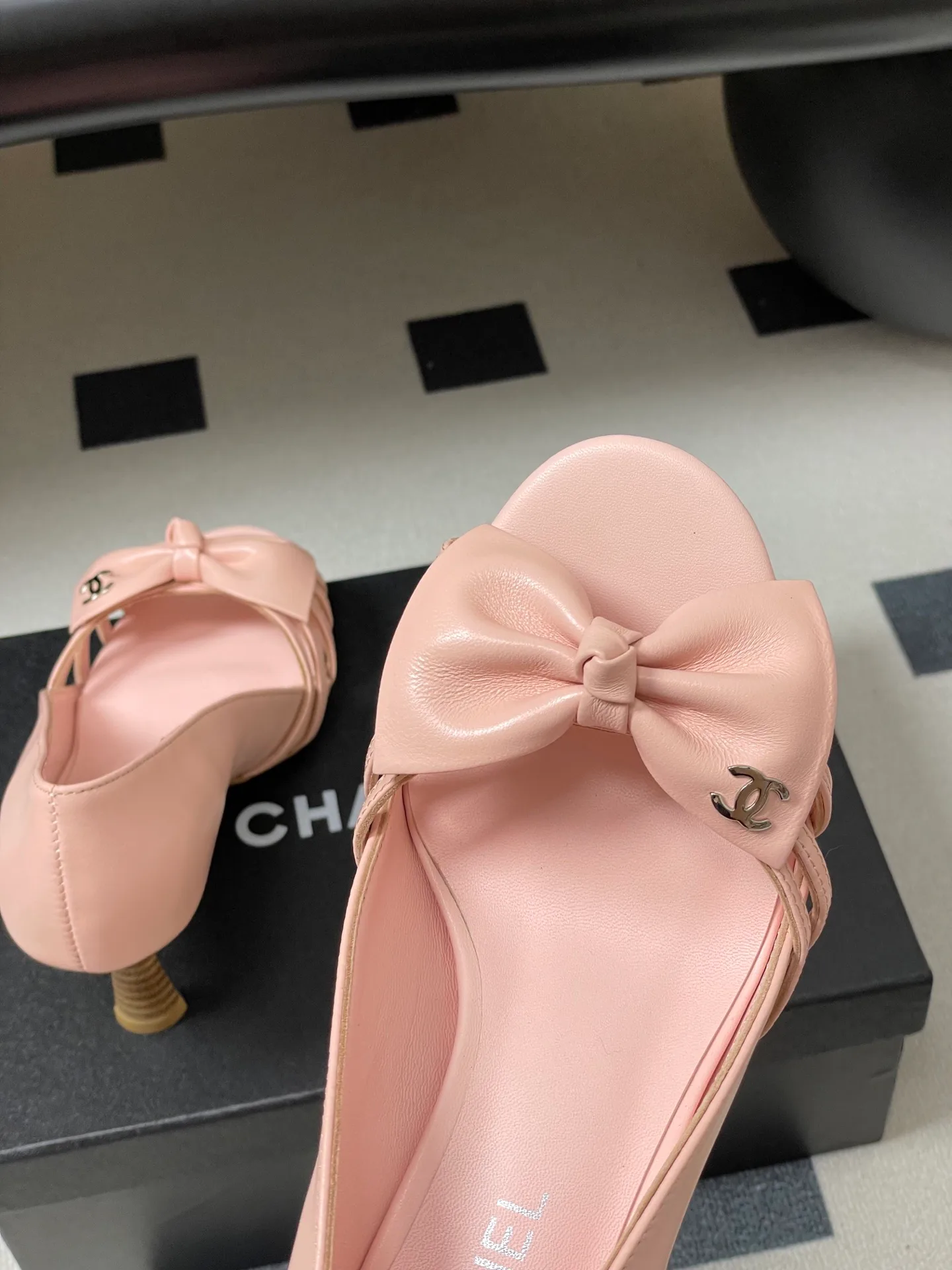 Босоножки Женские Chanel 13226165