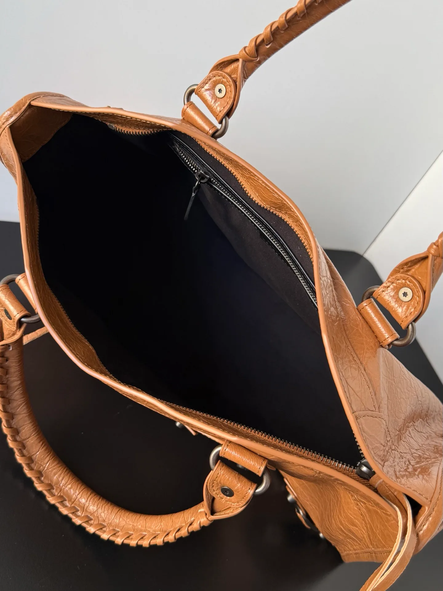 Сумки На Ремне Женские Balenciaga 567170