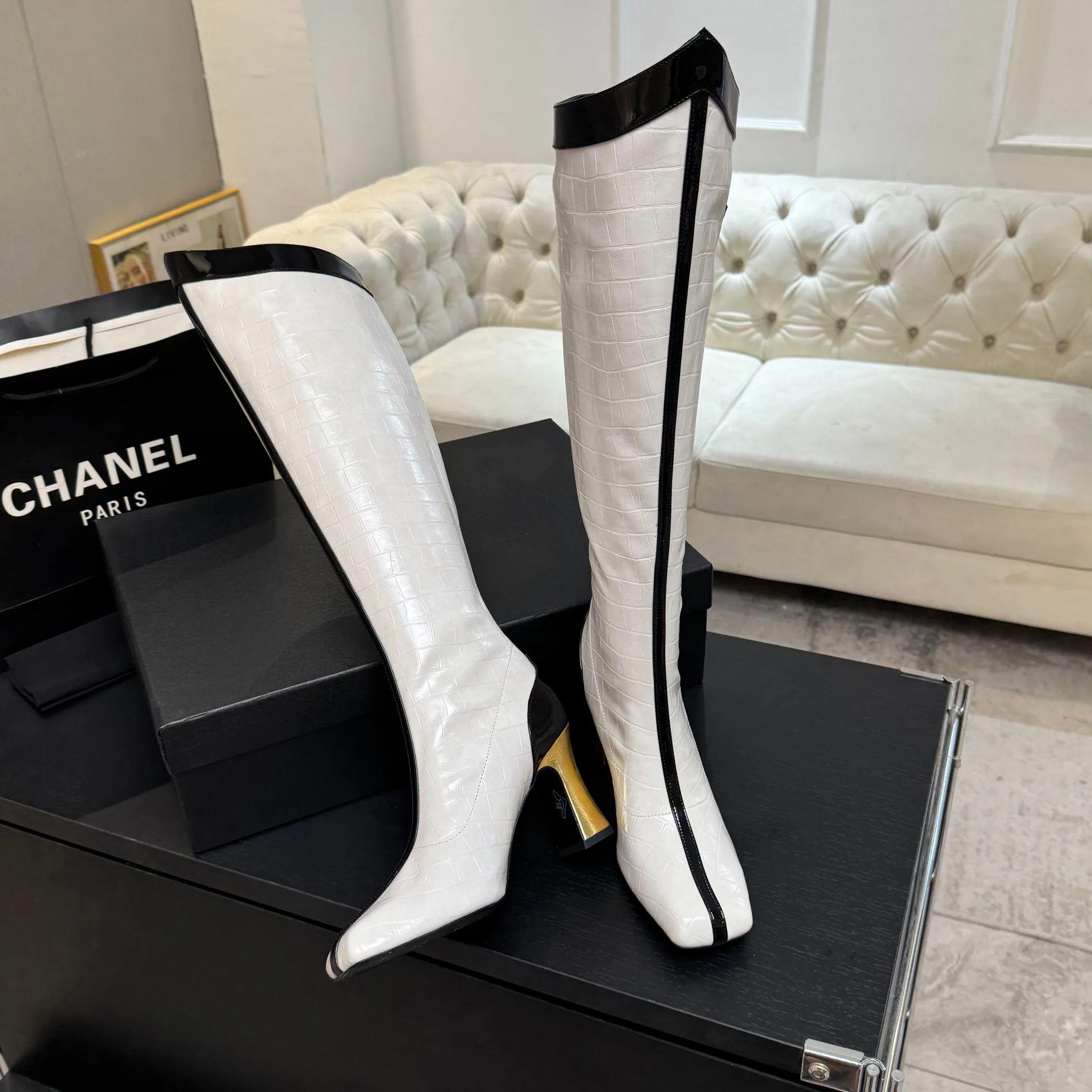 Сапоги Женские Chanel 17900009