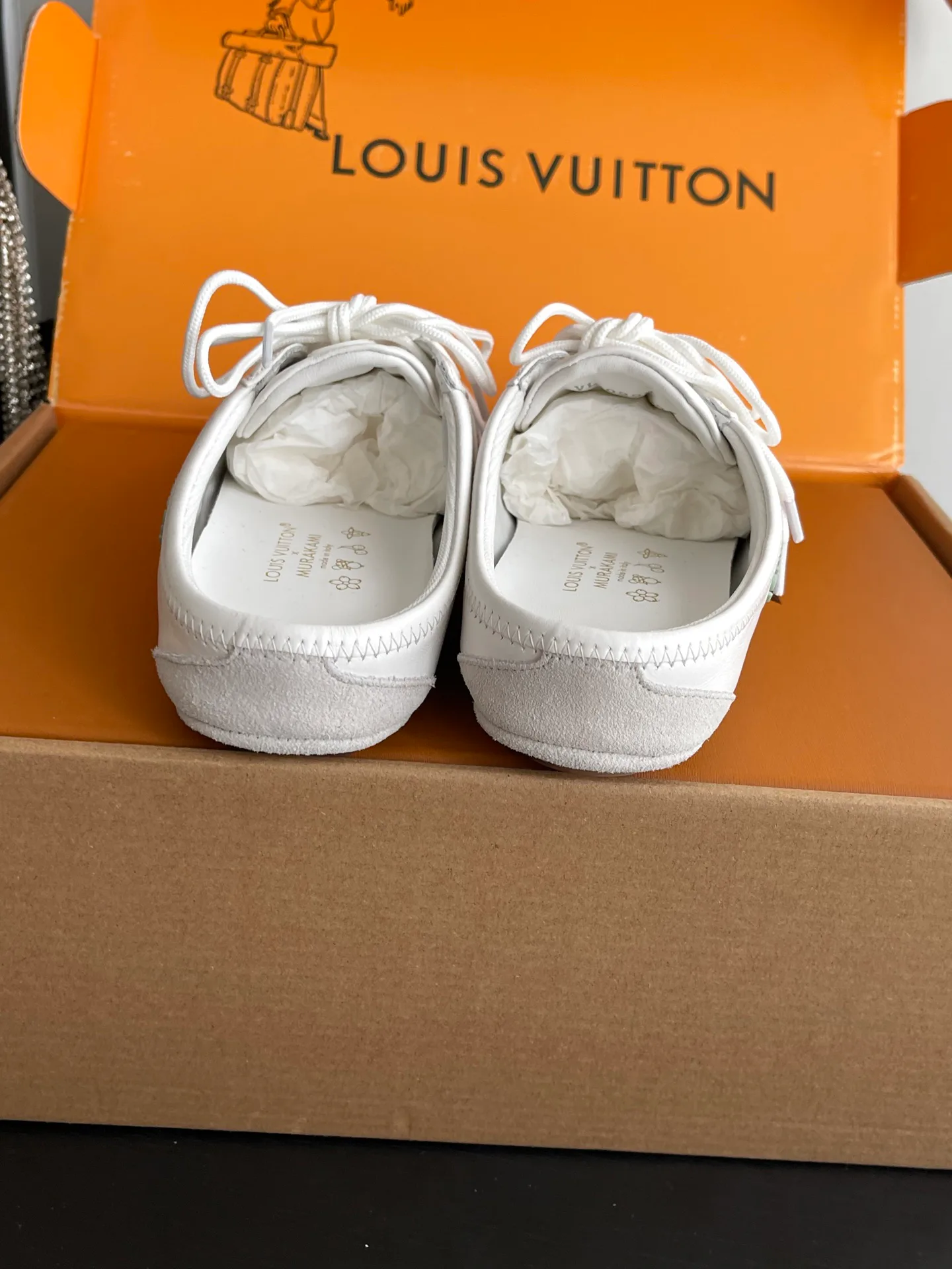 Кроссовки Женские Louis Vuitton 19366368