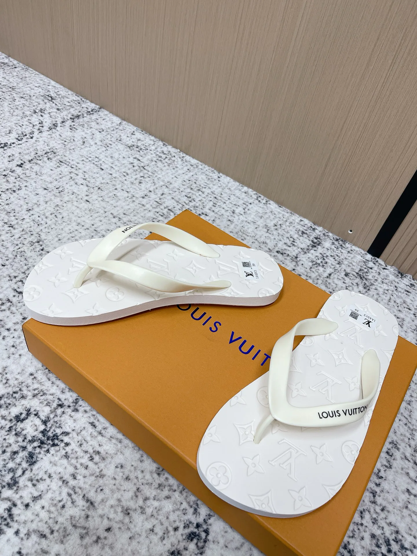 Сандалии Мужские Louis Vuitton 11802133