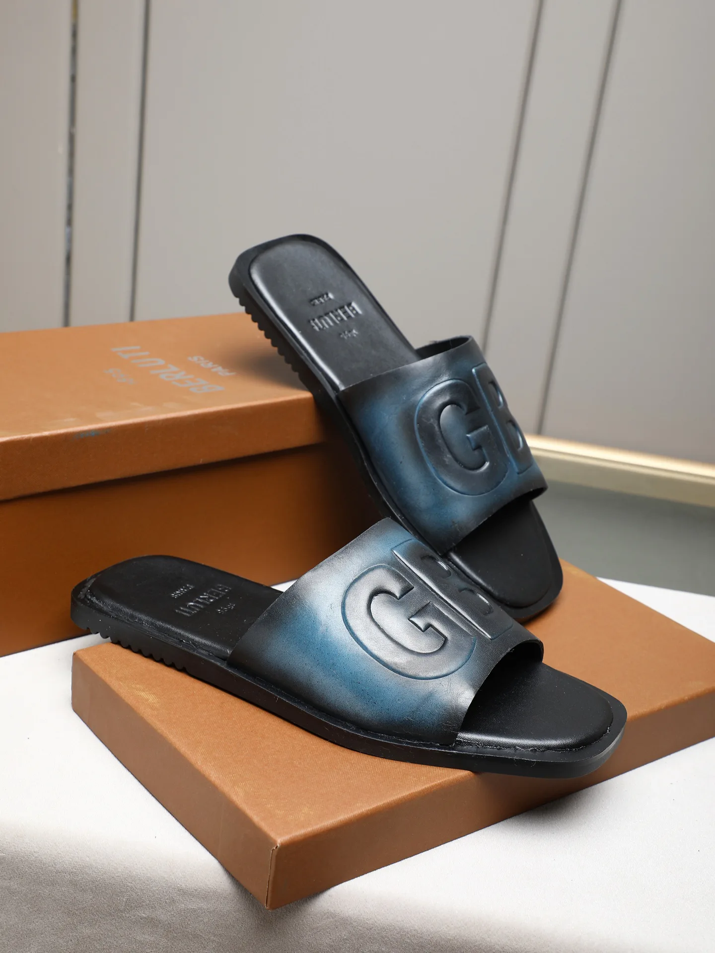 Сандалии Мужские Berluti 11703790