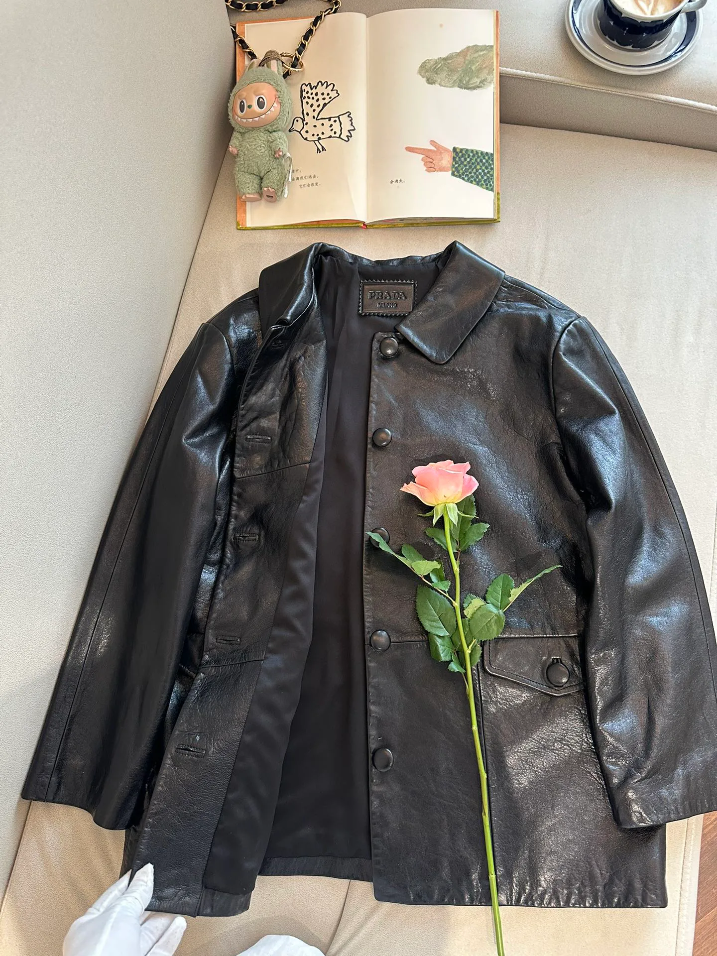 Кожаные Куртки И Дублёнки Женские Prada 9817919
