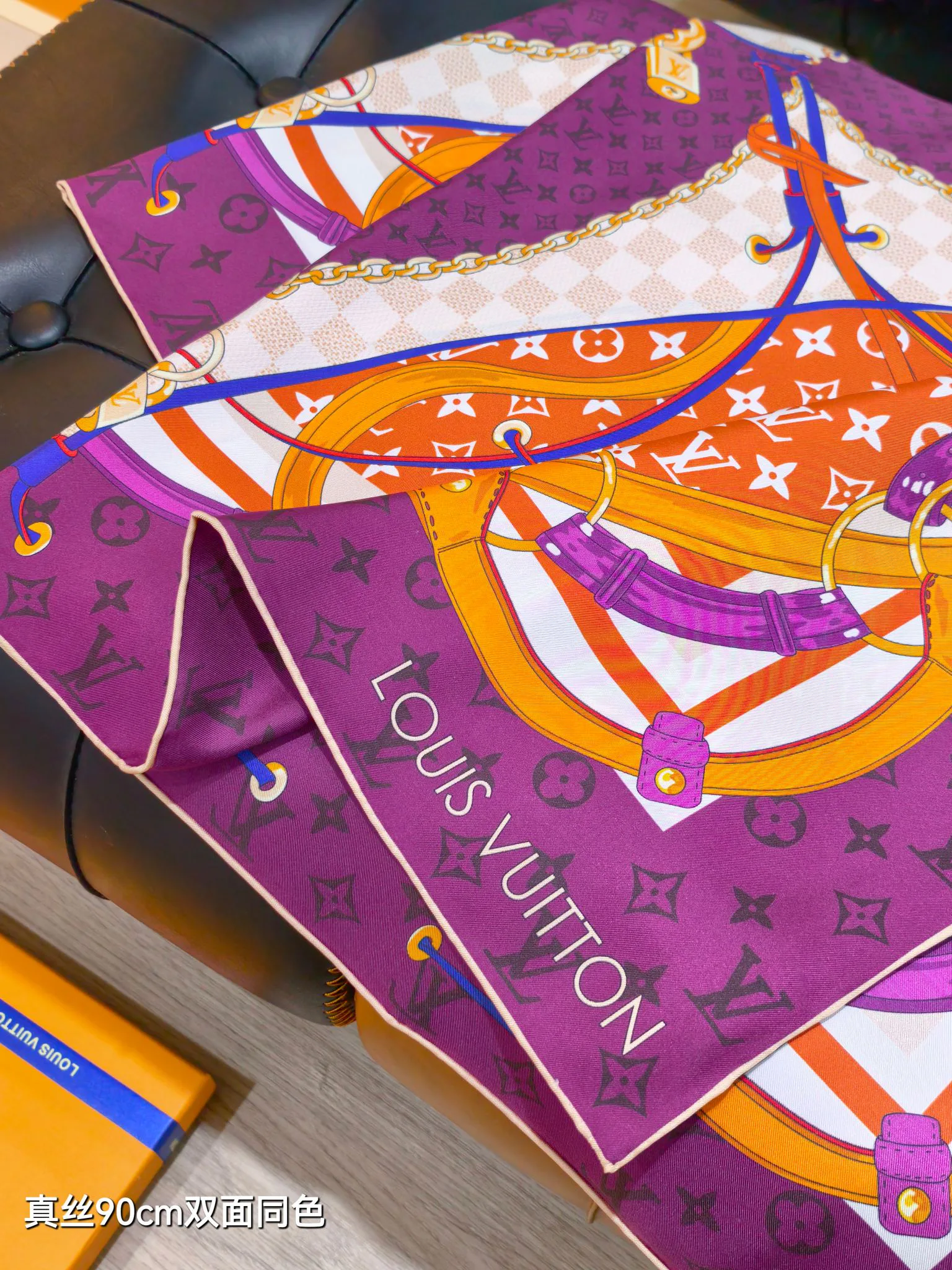 Текстиль Louis Vuitton 11507773