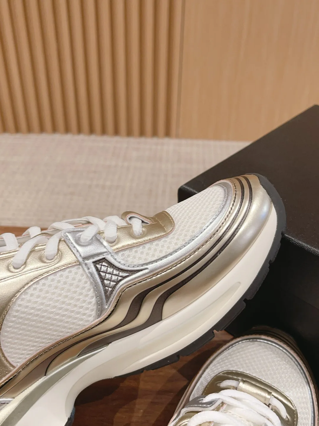 Кроссовки Женские Chanel 11647826