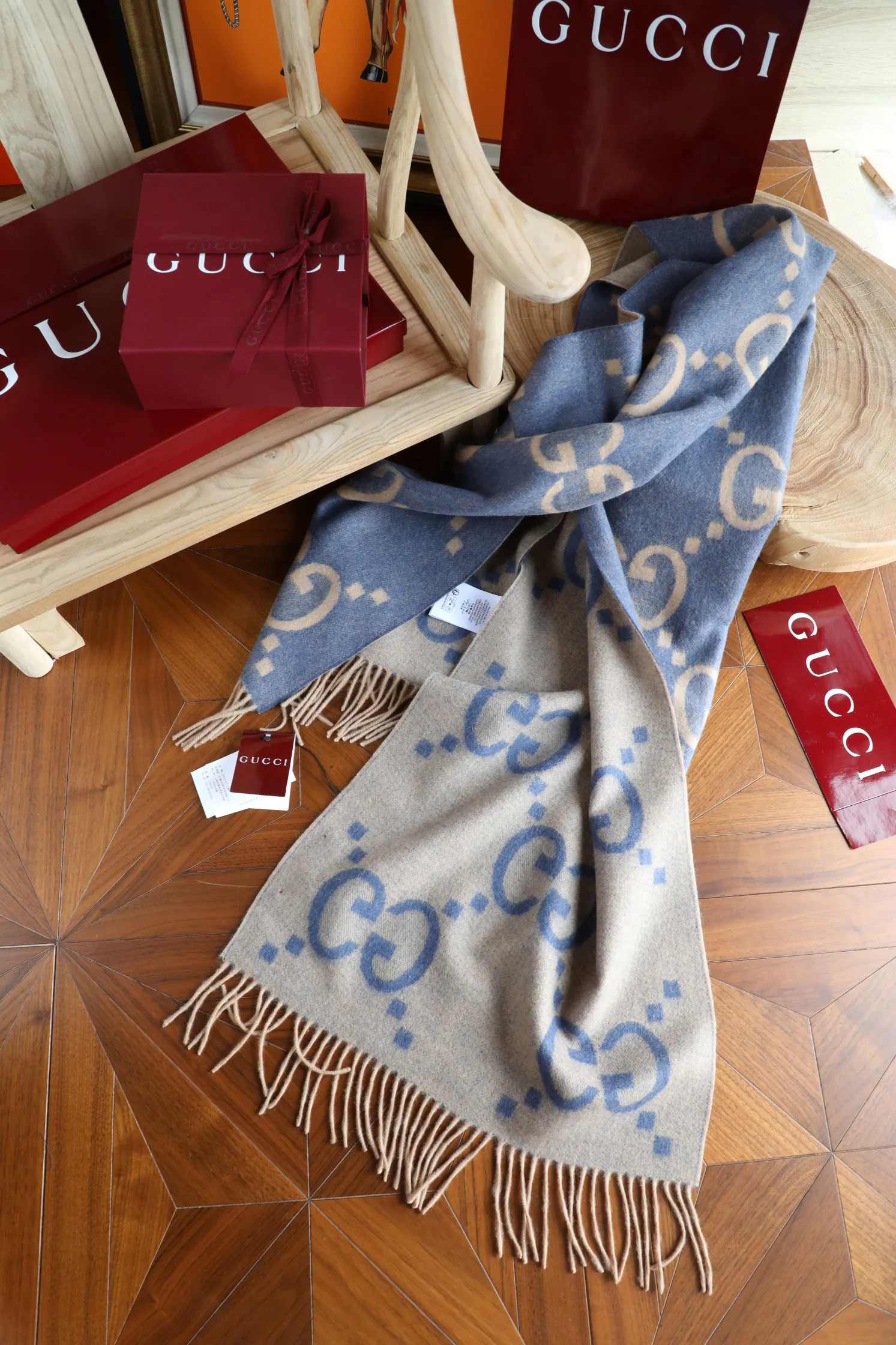 Шарфы Gucci 240517