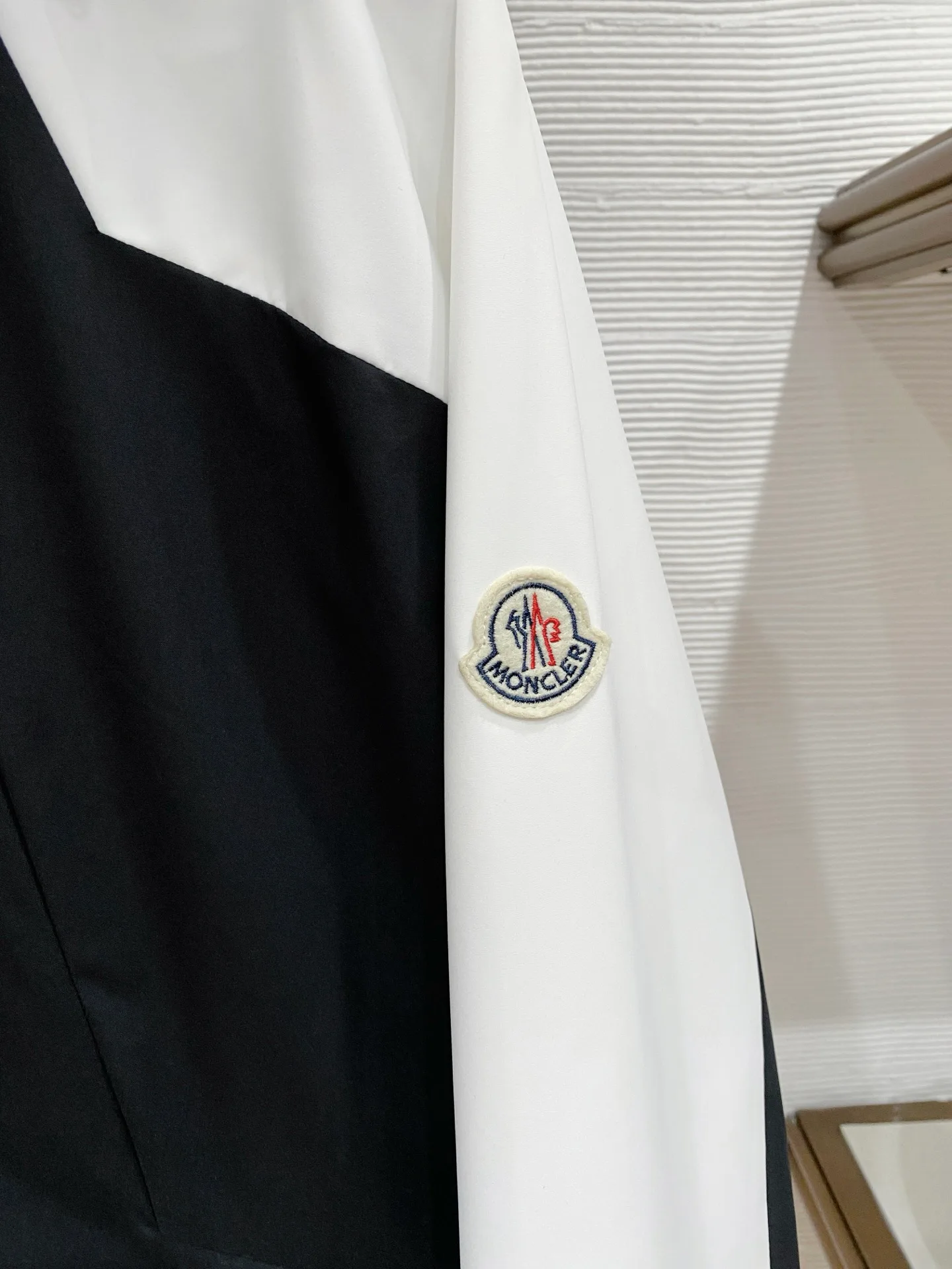 Куртки И Пуховики Мужские Moncler 11392181