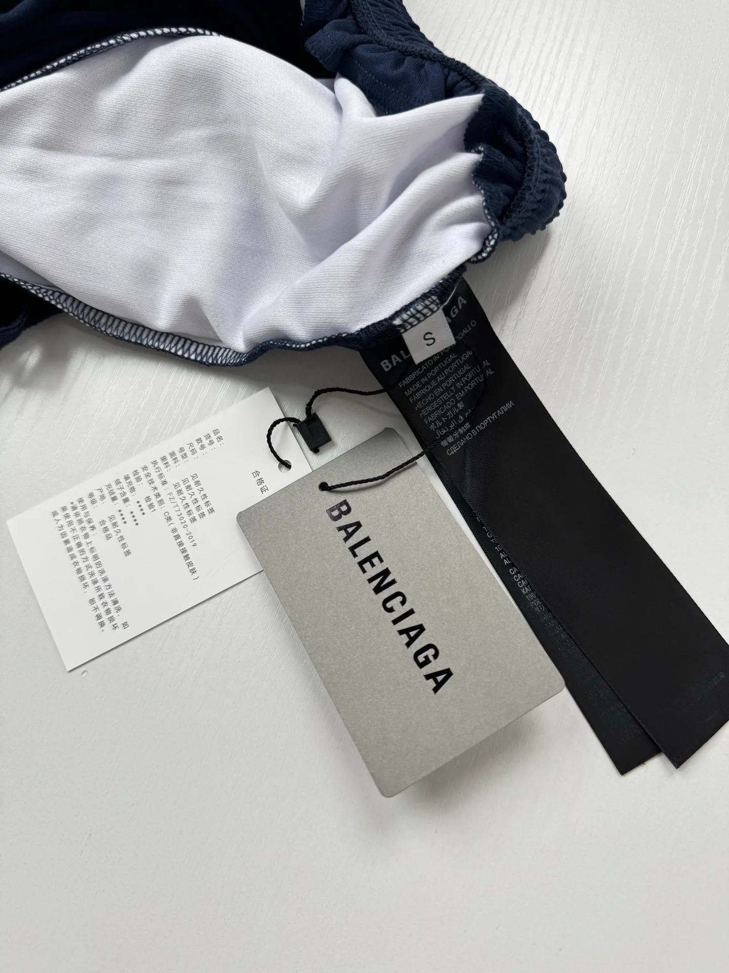 Шорты Мужские Balenciaga 17585906