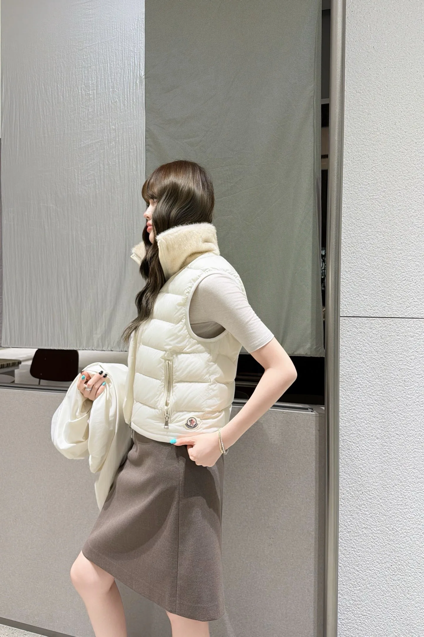 Куртки И Пуховики Женские Moncler 18725324