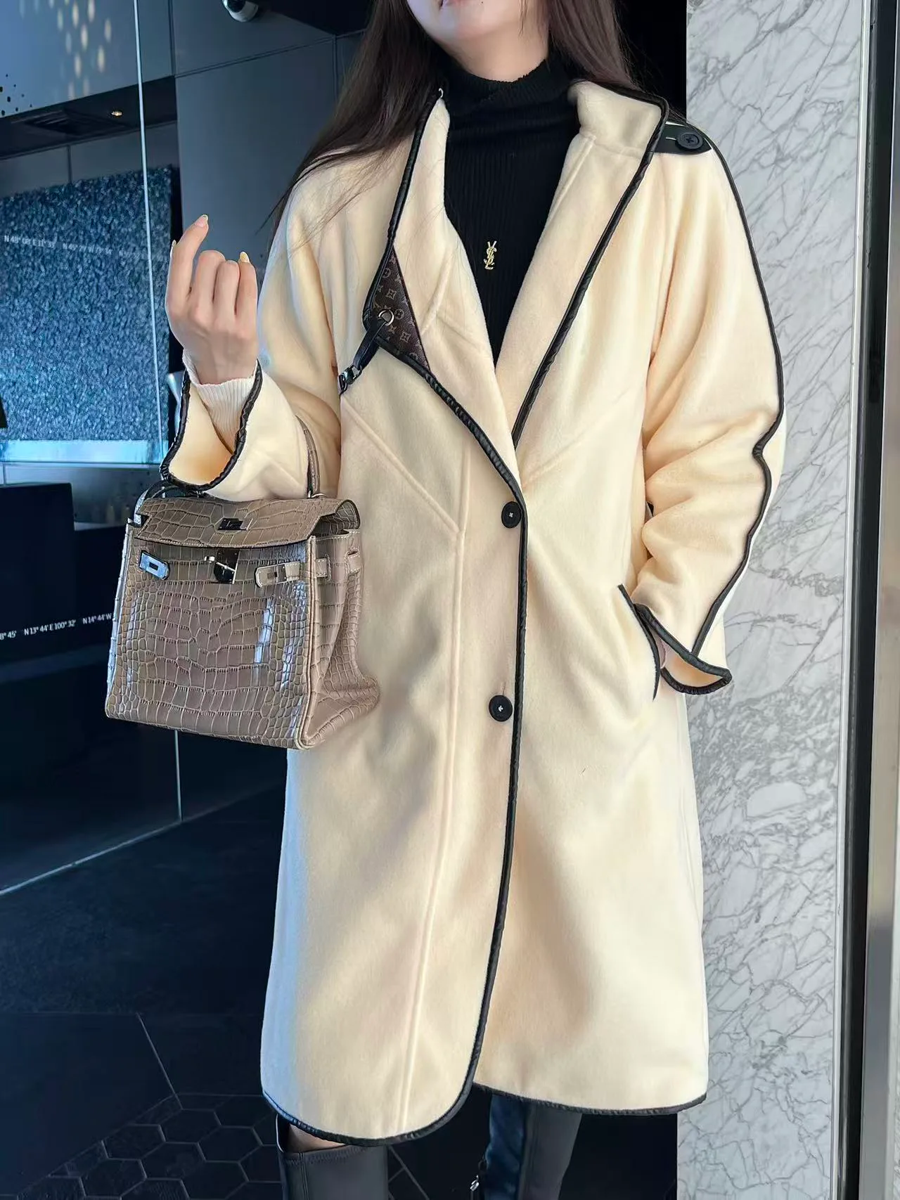 Пальто Женские Louis Vuitton 907090
