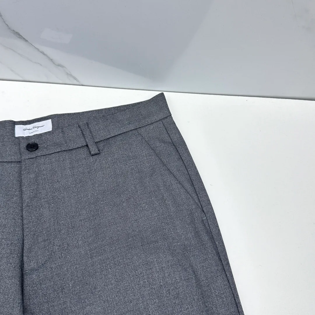 Брюки Мужские Salvatore Ferragamo 18246806