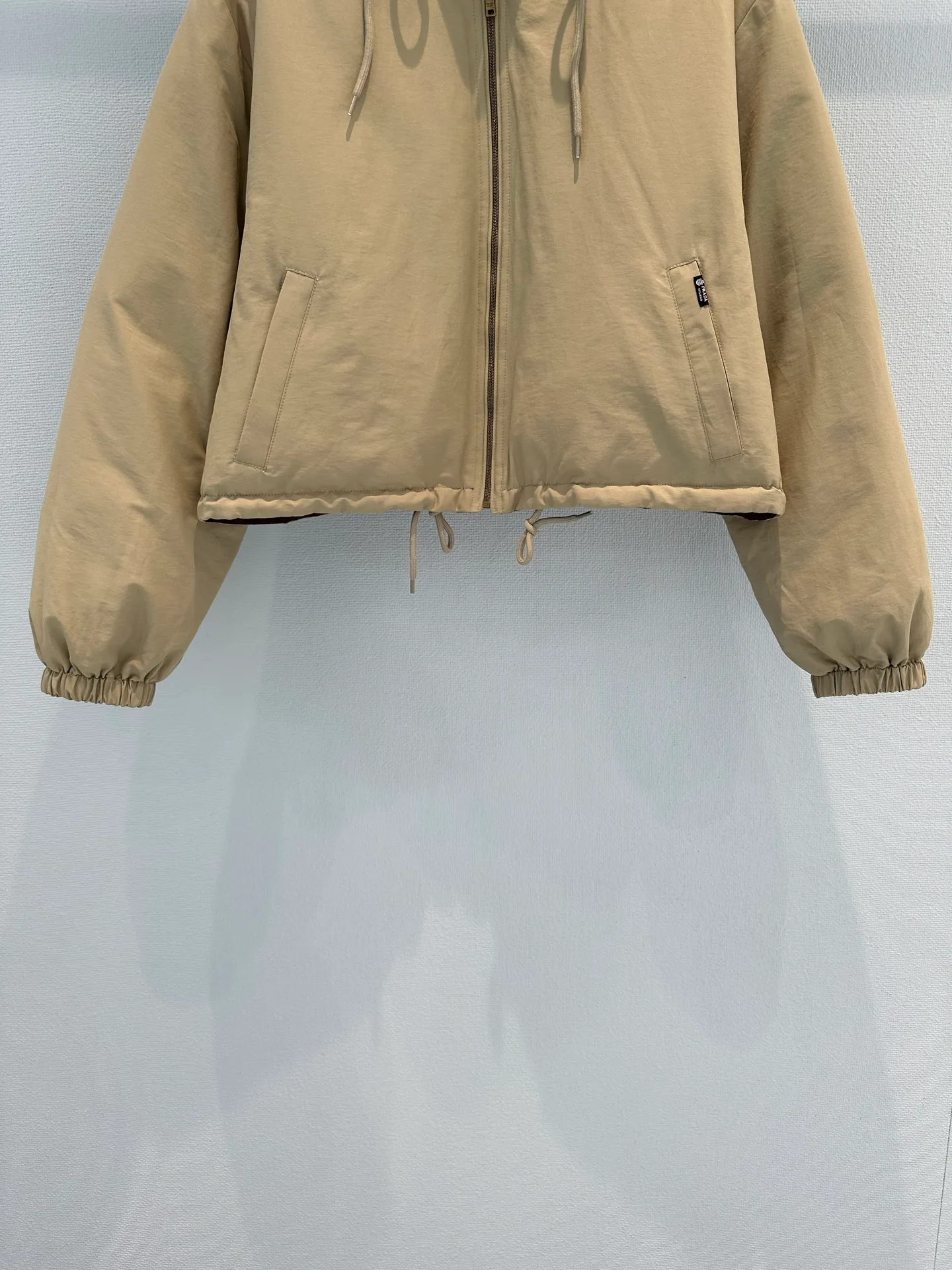 Куртки И Пуховики Женские Prada 18963143
