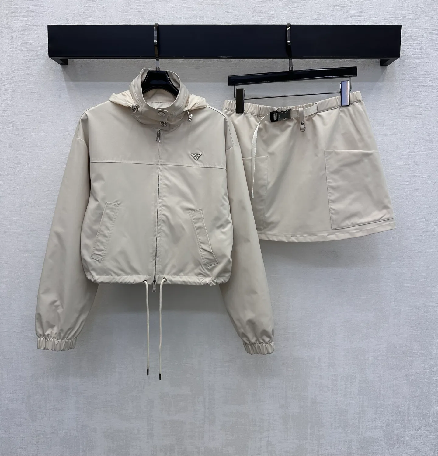 Костюмы Женские Prada 11682673